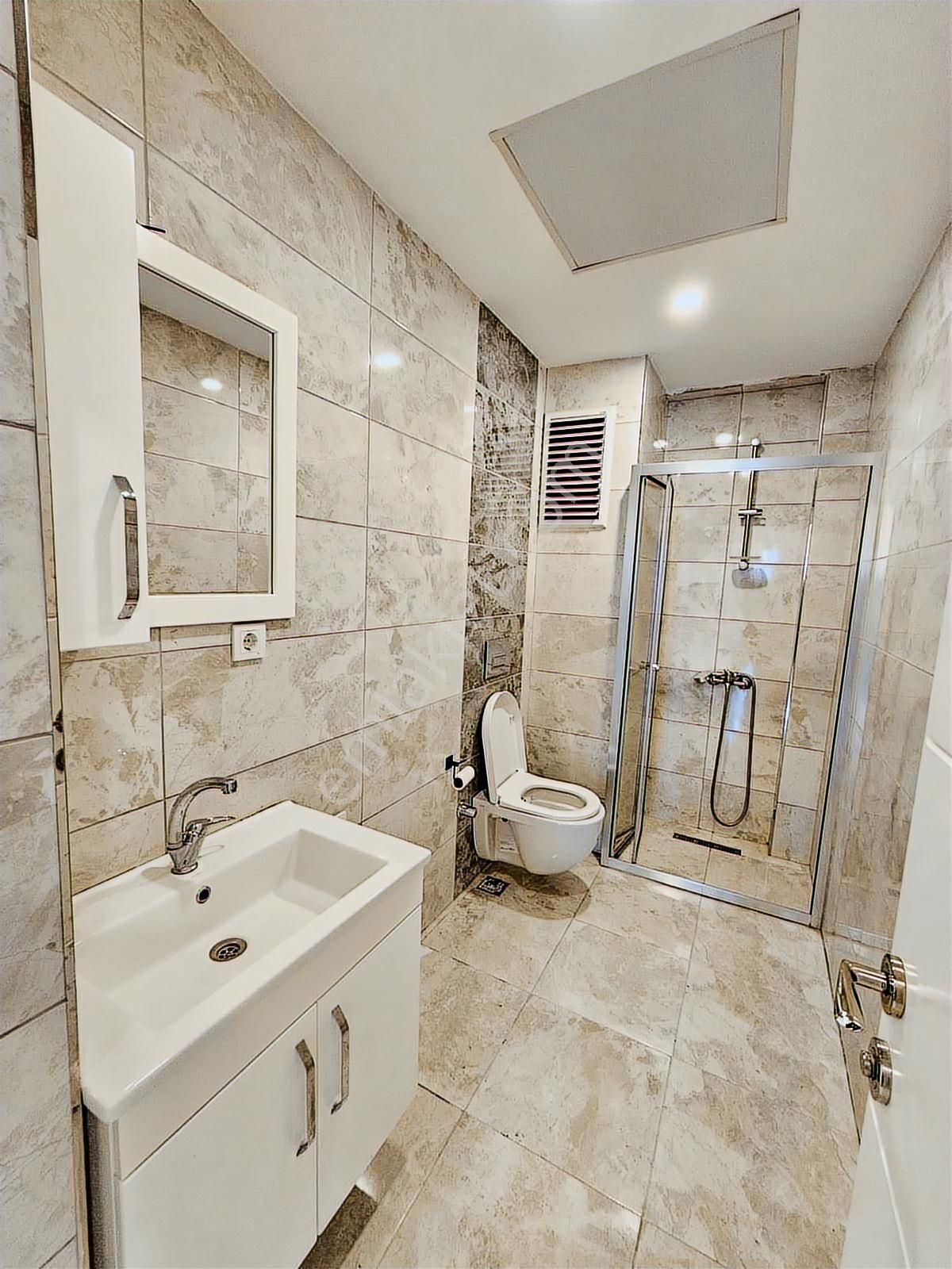 Suadiye De Prestijli Bina Da Balkonlu Net 70m2 2+1 - Görsel 33