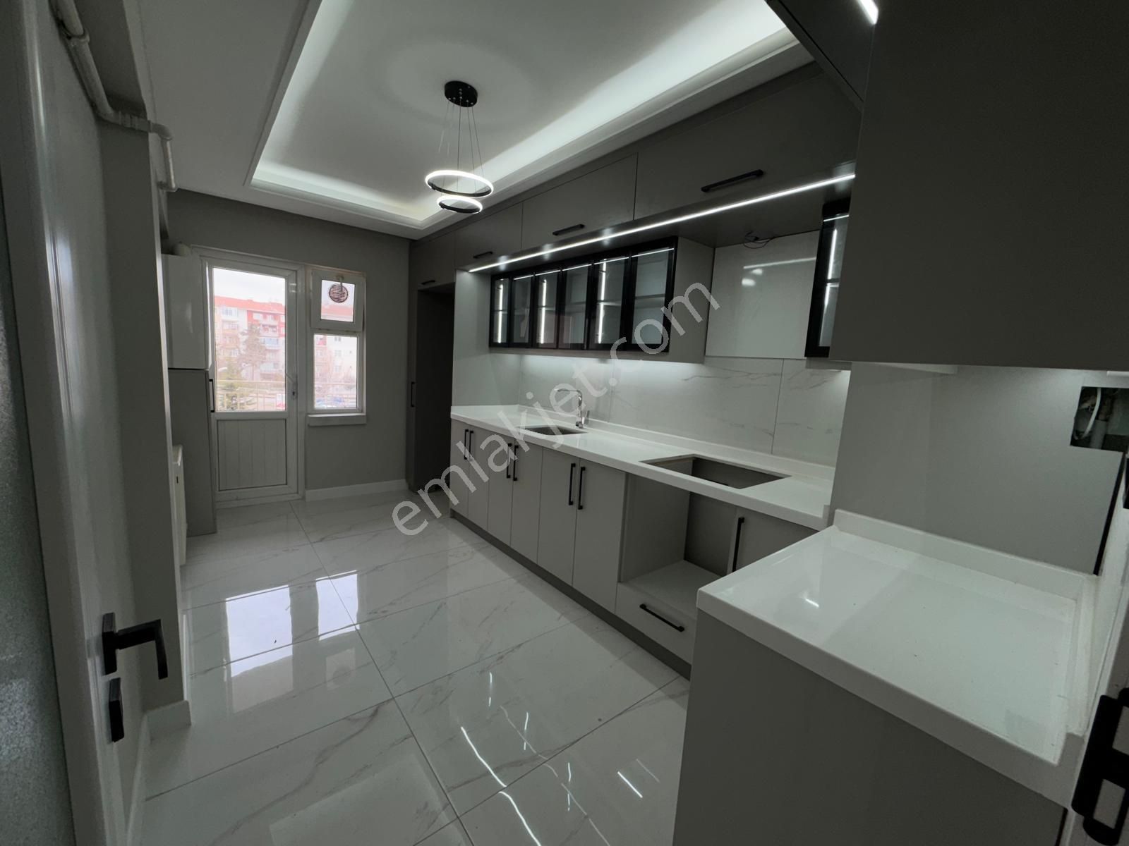 Mç Emlak'tan Fatih Mahallesin'de 3+1 Satılık Daire - Görsel 3