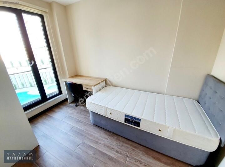 Yaşam Gayrimenkul'den Havuzlu Sitede Eşyalı 2+1 Kiralık Daire - Görsel 14