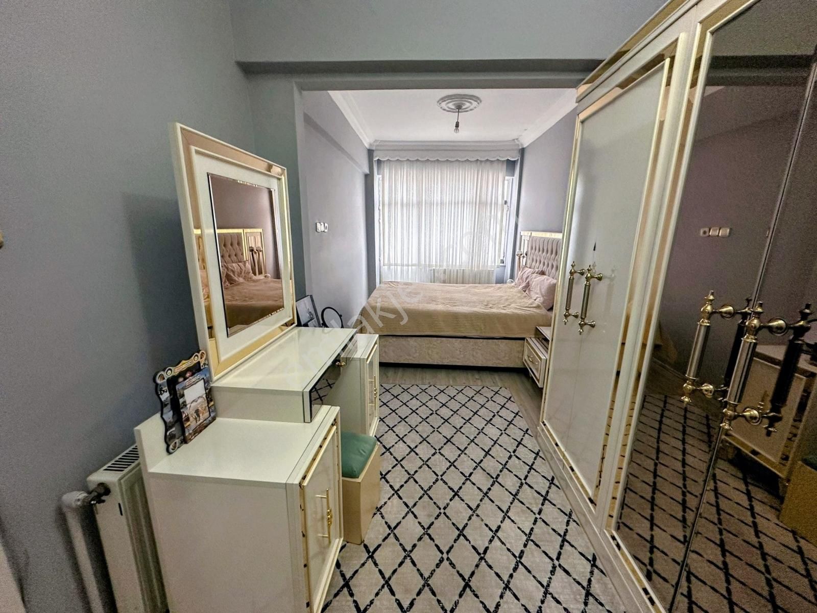 Gaziosmanpaşa Küçükköy Meydanda 120 M² Satılık Fırsat Daire - Görsel 8