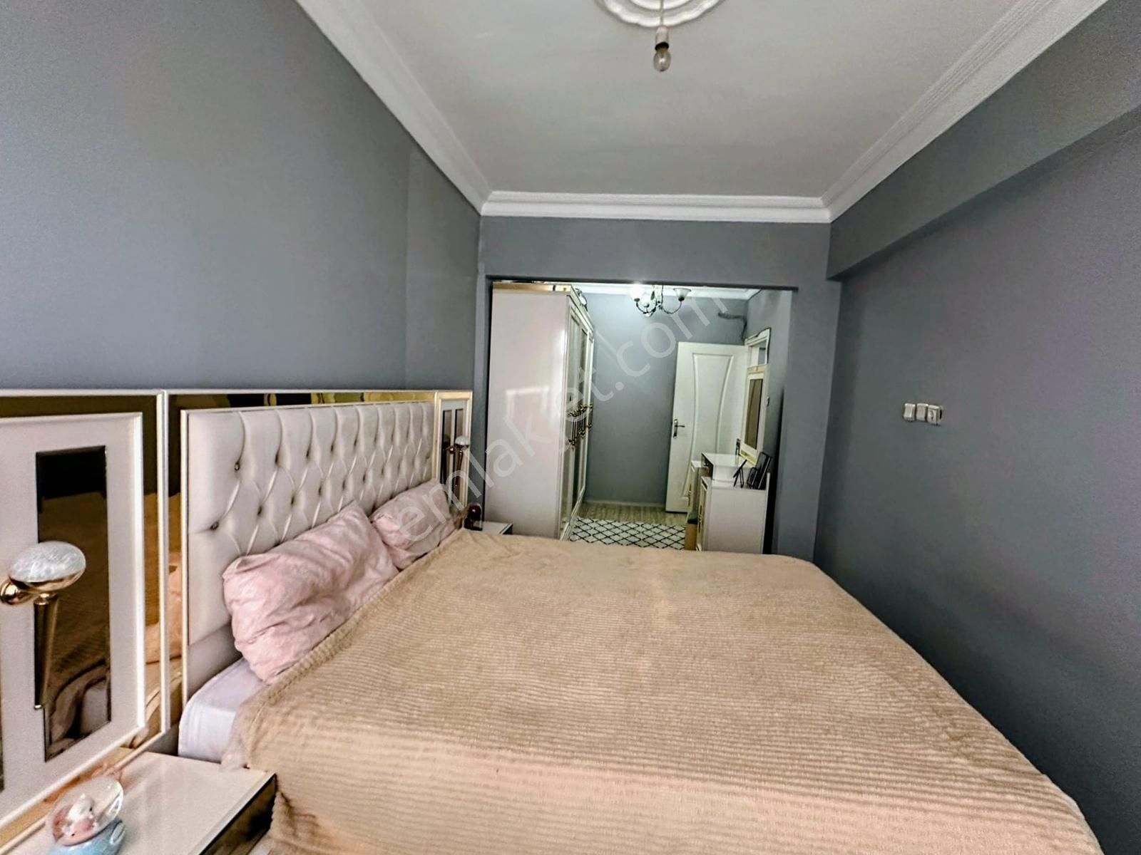 Gaziosmanpaşa Küçükköy Meydanda 120 M² Satılık Fırsat Daire - Görsel 2