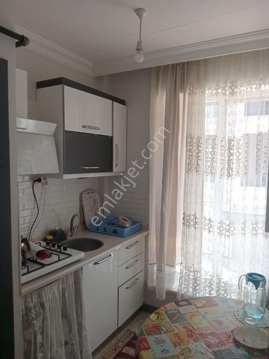 Fiyat Düştü Esentepe'de Asansörlü Ayrı Mutfaklı 2+0 Daire