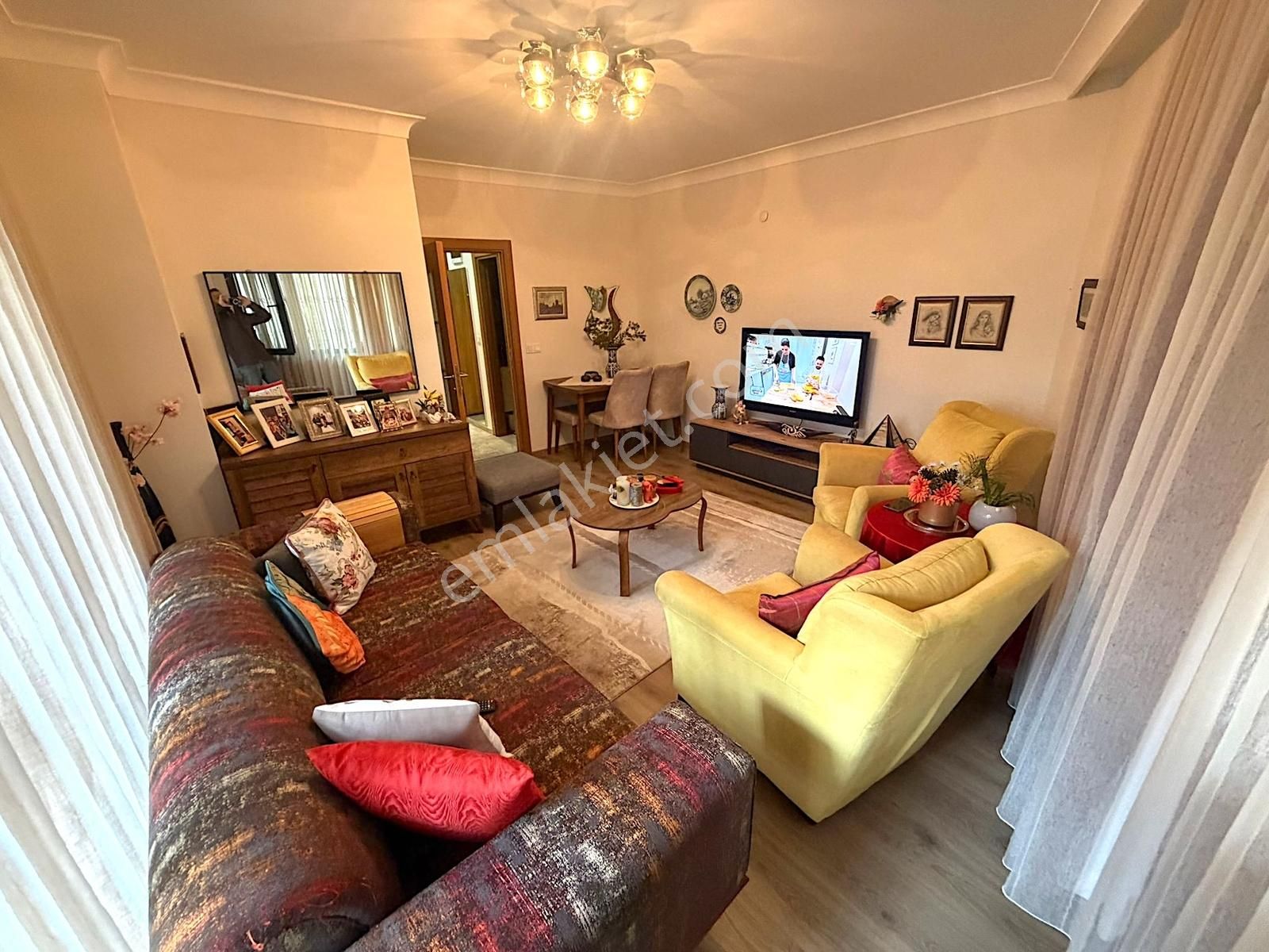 █ Konfor █ İdealtepe Minibüse 210 Metre, Ön Cephe 6 Yıllık 1+1