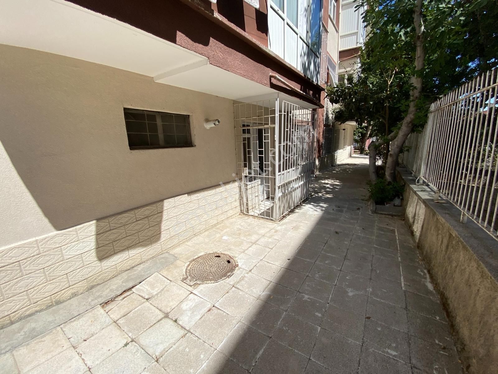 Tepebaşı Mah Çapraz Sokak 1. Katta 2+1 Güney Batı Cephe - Görsel 21