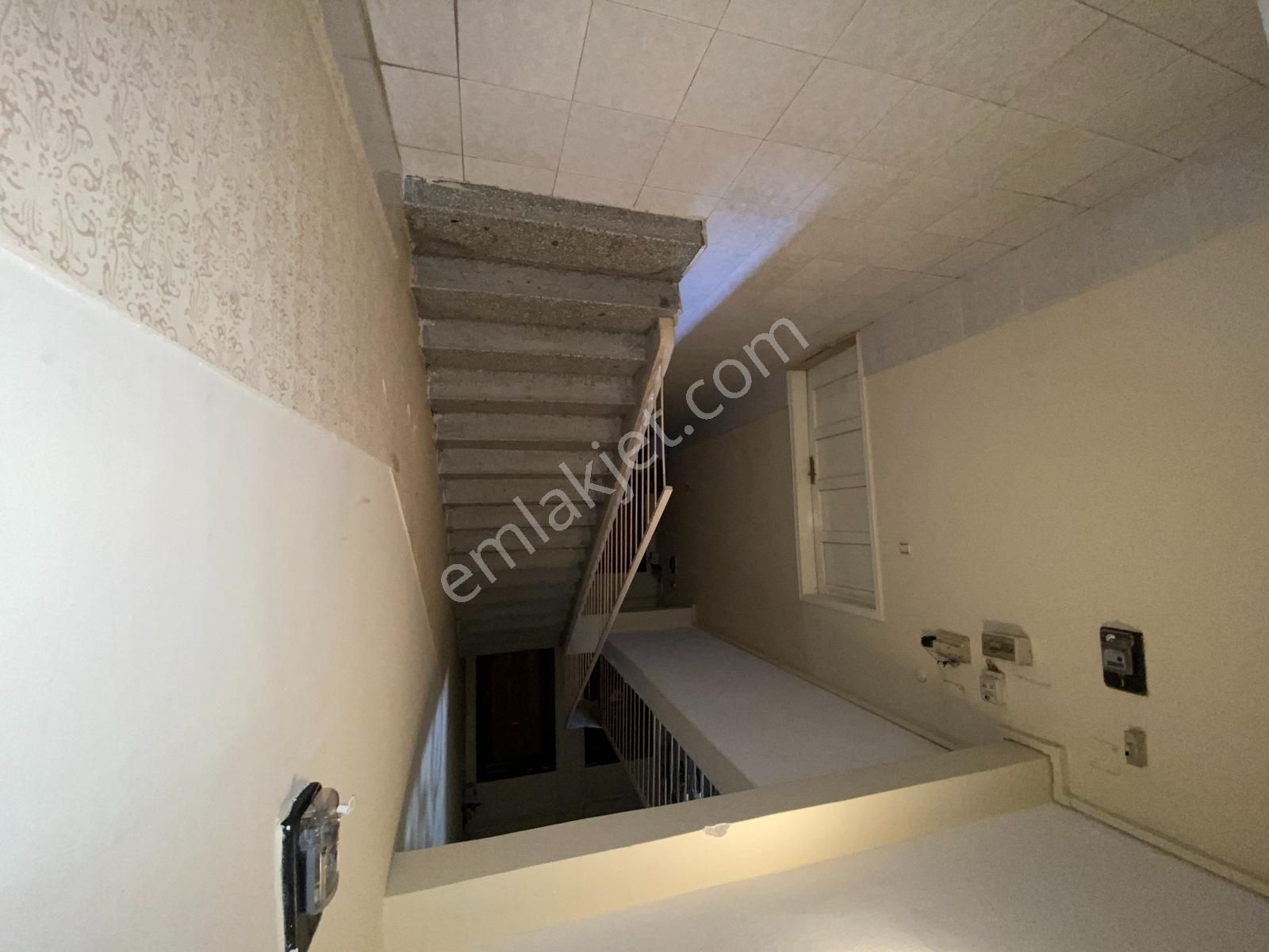 Tepebaşı Mah Çapraz Sokak 1. Katta 2+1 Güney Batı Cephe - Görsel 24