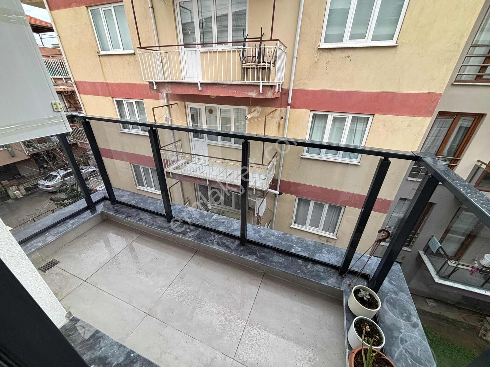 Üniversiteye Yürüme Mesafesinde Sıfır Lüks 1.5+1 Kiralık Apart - Görsel 15