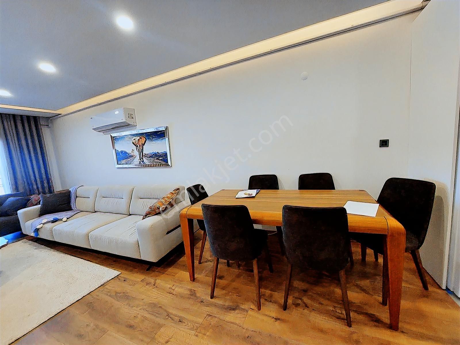 Doğalgaz - Klima-lüx Eşyalı -havuzlu - Geniş 3+1 Daire - Görsel 11