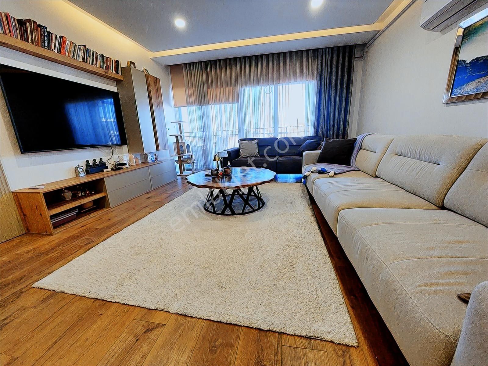 Doğalgaz - Klima-lüx Eşyalı -havuzlu - Geniş 3+1 Daire - Görsel 15