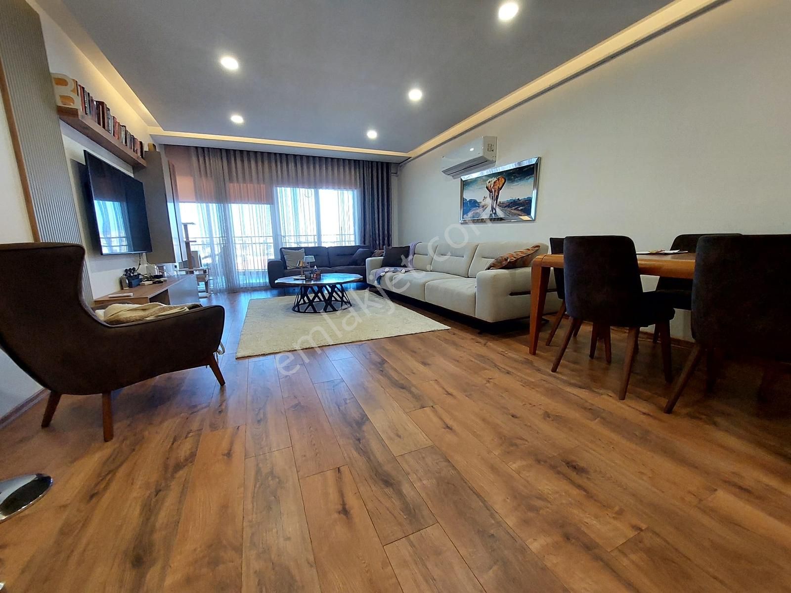 Doğalgaz - Klima-lüx Eşyalı -havuzlu - Geniş 3+1 Daire - Görsel 6