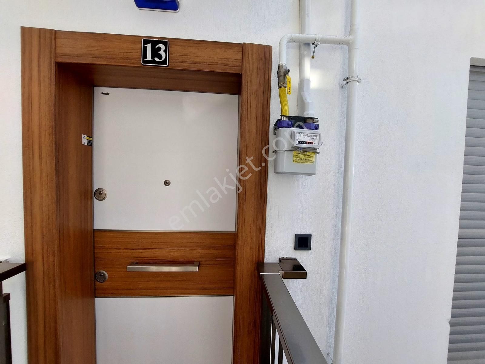 Doğalgaz - Klima-lüx Eşyalı -havuzlu - Geniş 3+1 Daire - Görsel 2