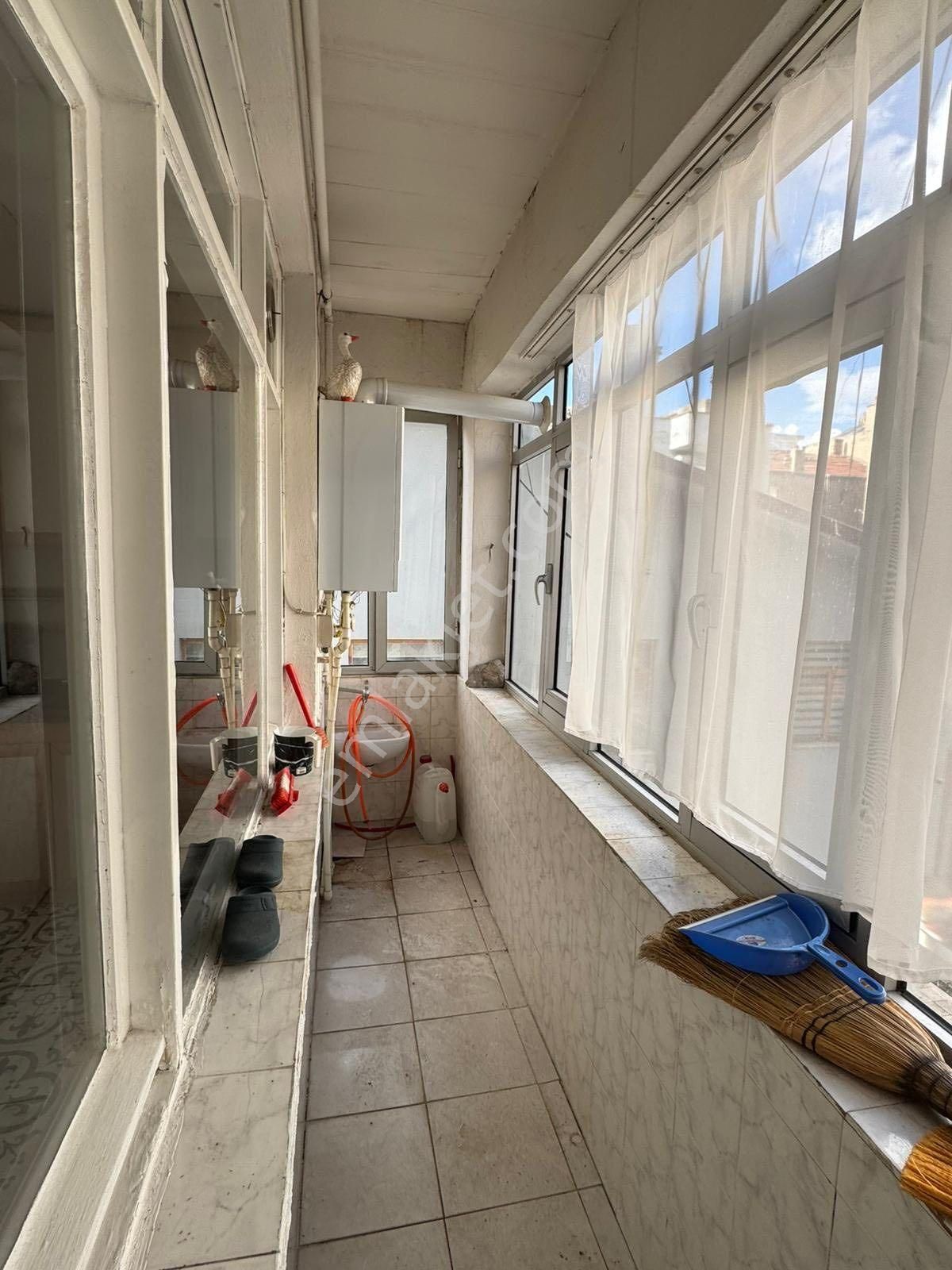 Turgutlu Satılık Cumhuriyet Mah 80m2 2+1 Oda Zemin Üstü 1. Kat Doğalgazlı Balkonlu Orta Park Civarı - Görsel 19