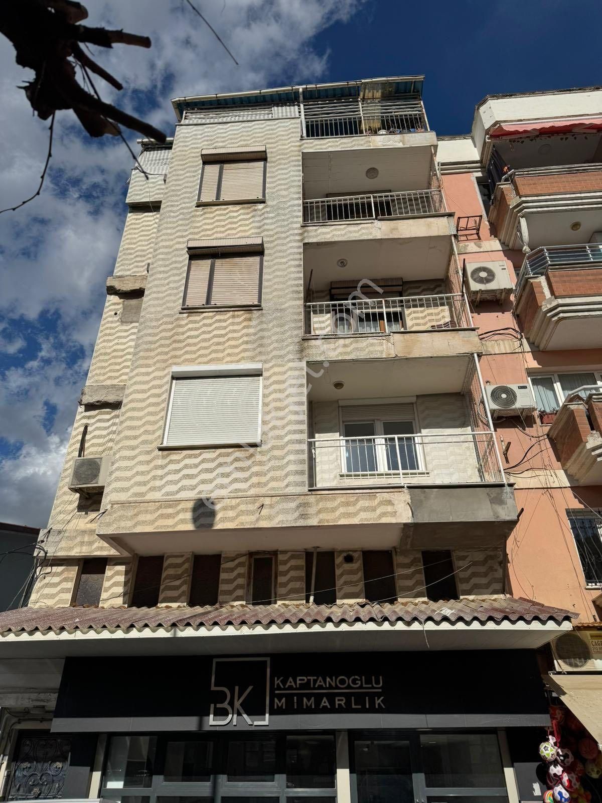 Turgutlu Satılık Cumhuriyet Mah 80m2 2+1 Oda Zemin Üstü 1. Kat Doğalgazlı Balkonlu Orta Park Civarı - Görsel 17
