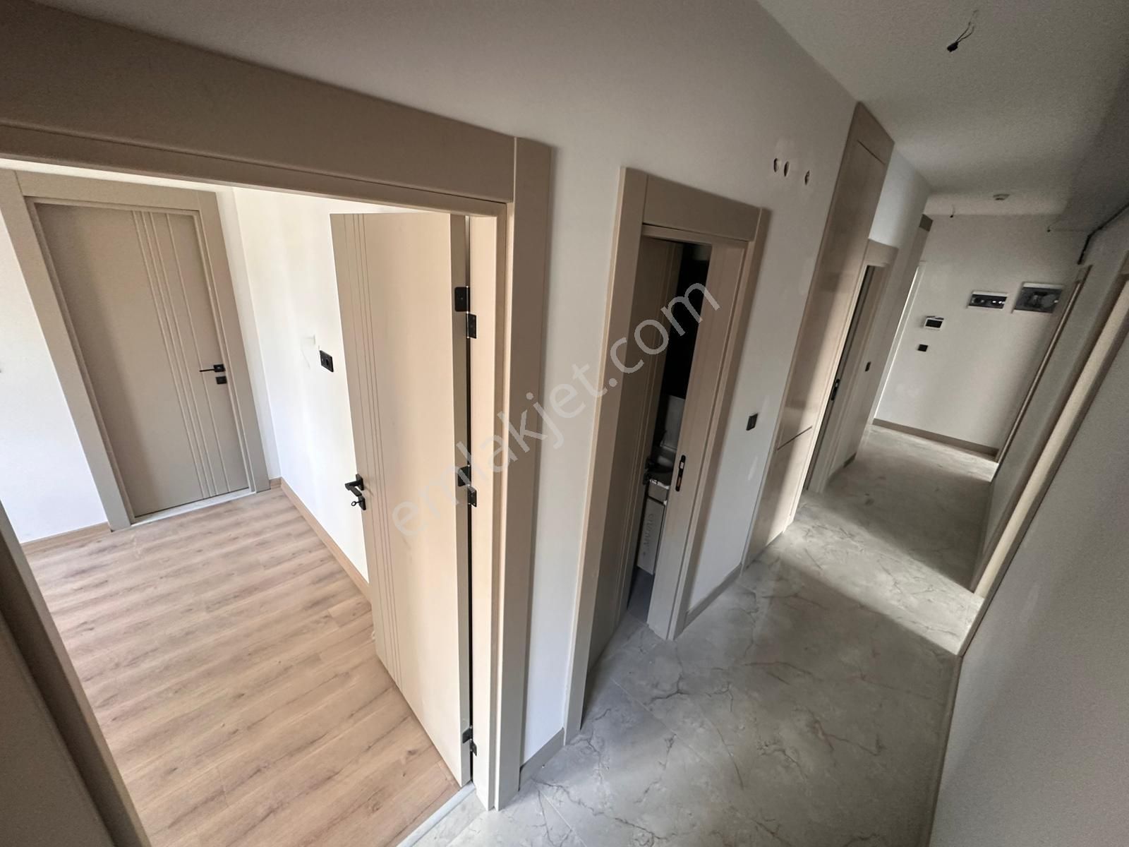 Hayal^den Törekent Site İçinde E. Banyolu G. Odalı Çift Asansörlü 2+1 Kupon Daire !! - Görsel 16