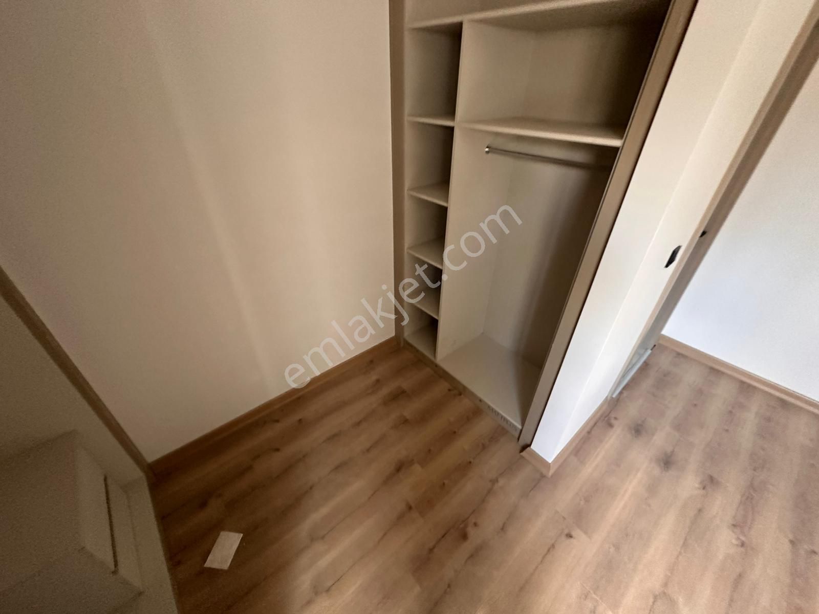 Hayal^den Törekent Site İçinde E. Banyolu G. Odalı Çift Asansörlü 2+1 Kupon Daire !! - Görsel 15