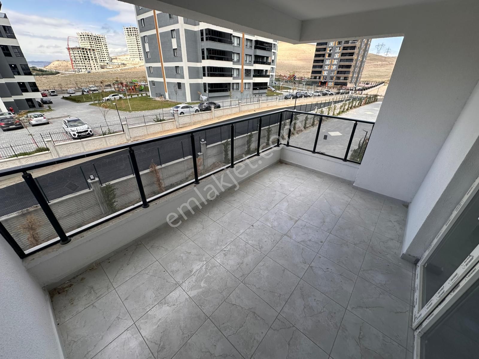Hayal^den Törekent Site İçinde E. Banyolu G. Odalı Çift Asansörlü 2+1 Kupon Daire !! - Görsel 24