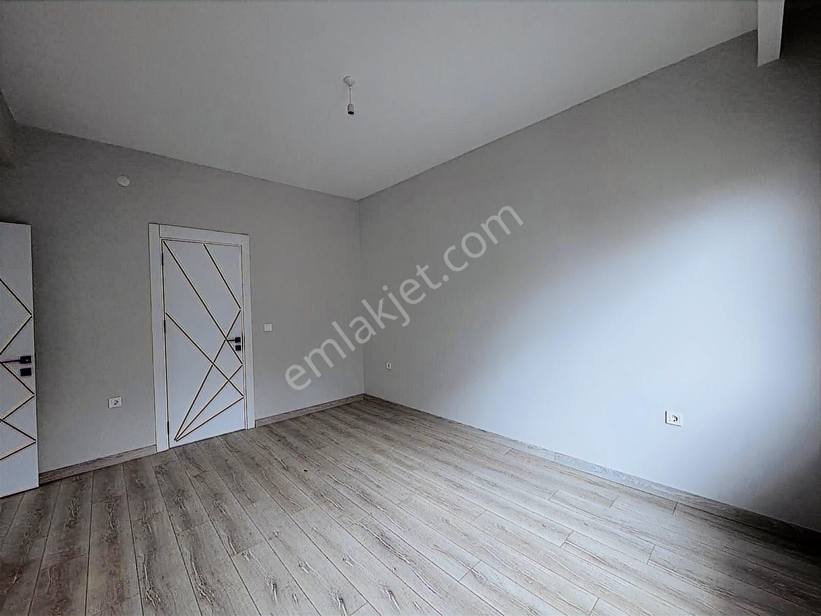 Orta Cami Mah. Havuzlu Site İçeresinde 2+1 Lüx Daire - Görsel 7