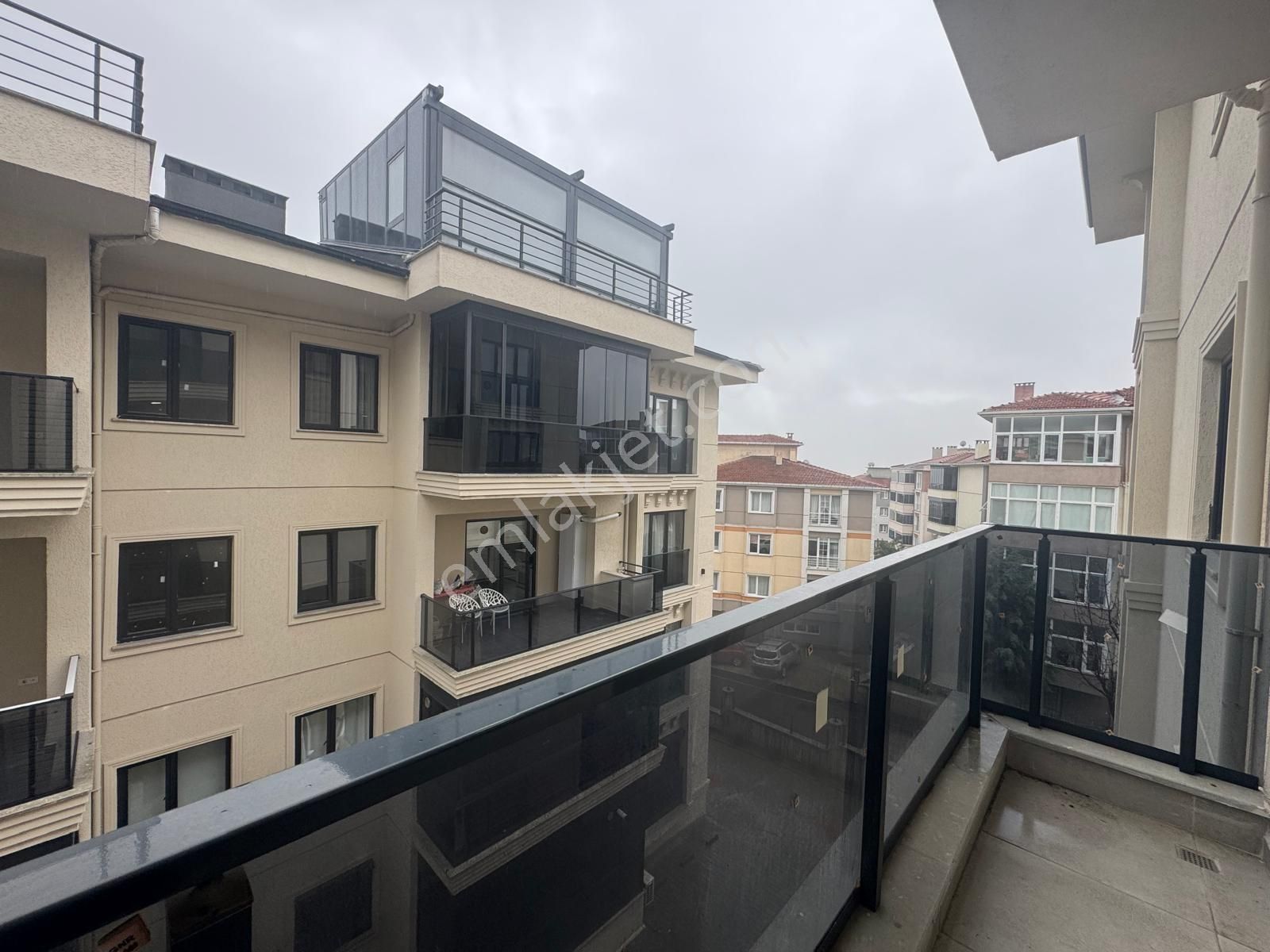 Orta Cami Mah. Havuzlu Site İçeresinde 2+1 Lüx Daire - Görsel 15