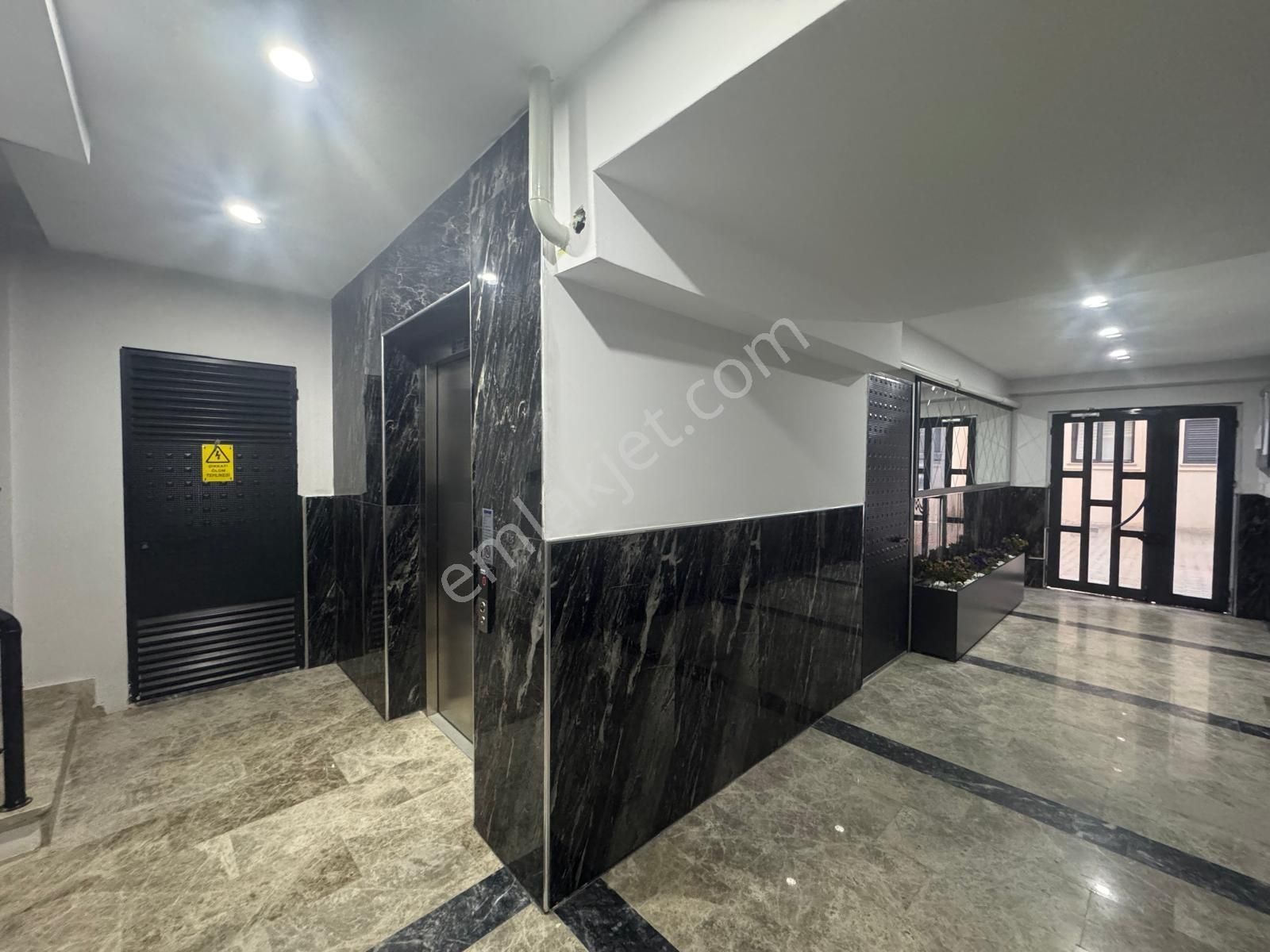 Orta Cami Mah. Havuzlu Site İçeresinde 2+1 Lüx Daire - Görsel 19