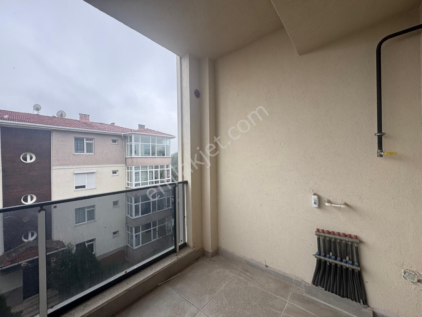 Orta Cami Mah. Havuzlu Site İçeresinde 2+1 Lüx Daire - Görsel 25