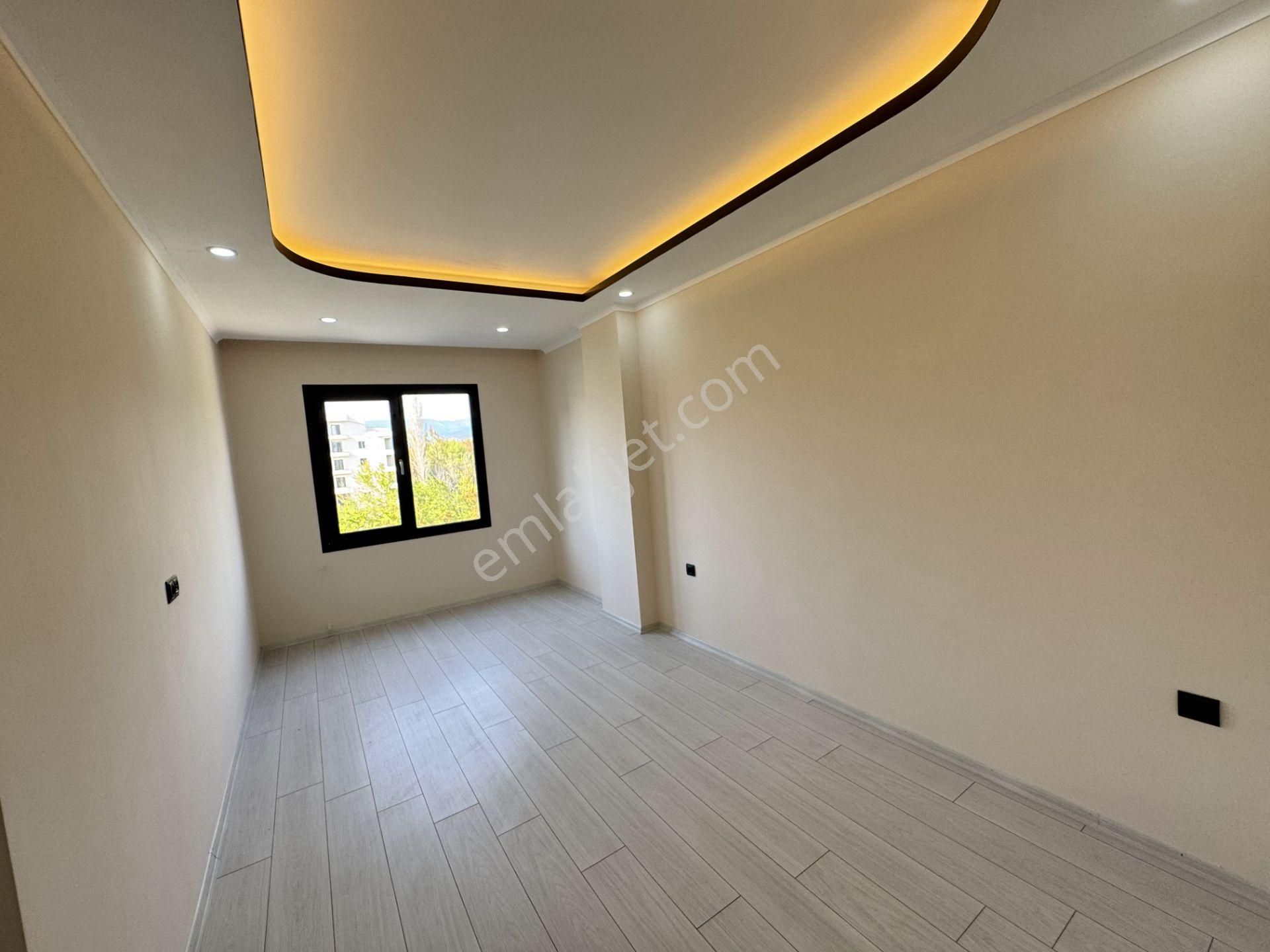 Berkay Demirel'den Altınkumda Sıfır Doğalgazlı Ayrı Mutfak 2+1 - Görsel 30