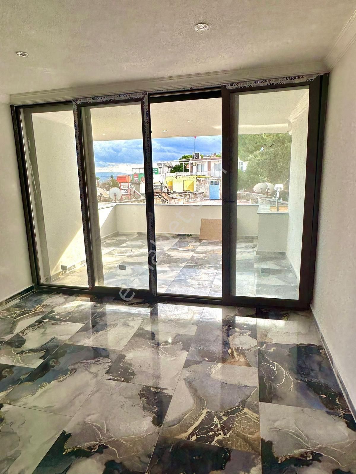 Altınkum’da 3+1 Denize 45 M Mesafede Lüks Villa - Görsel 2