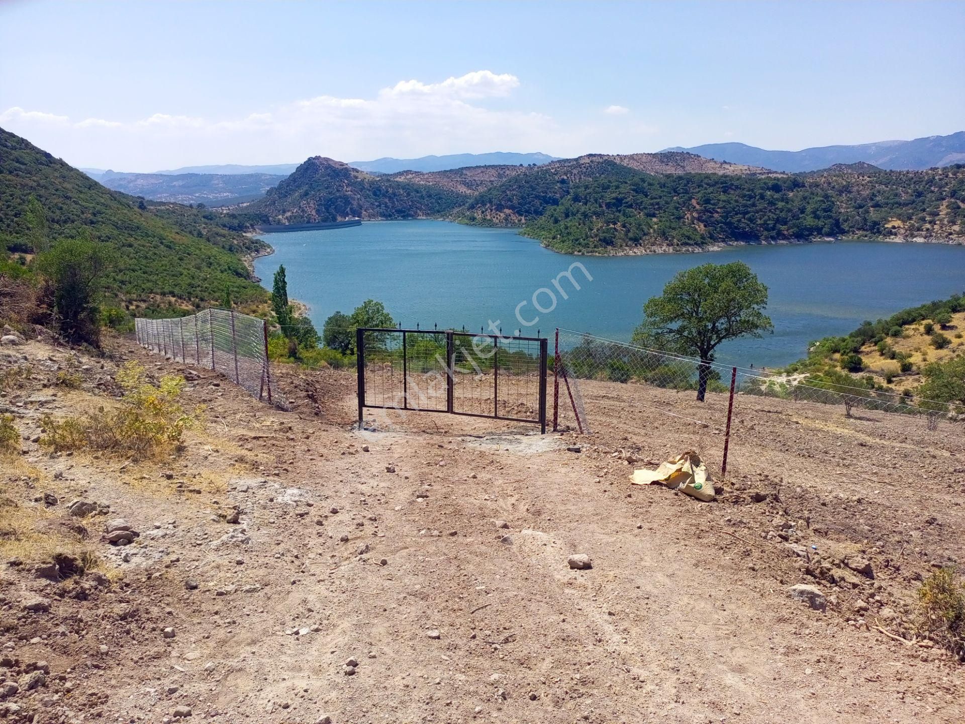 Bergama Durmuşlar'da Göl Manzaralı Müstakil Parsel Tek Tapu 7620m2 Arazimiz Satılıktır - Görsel 19