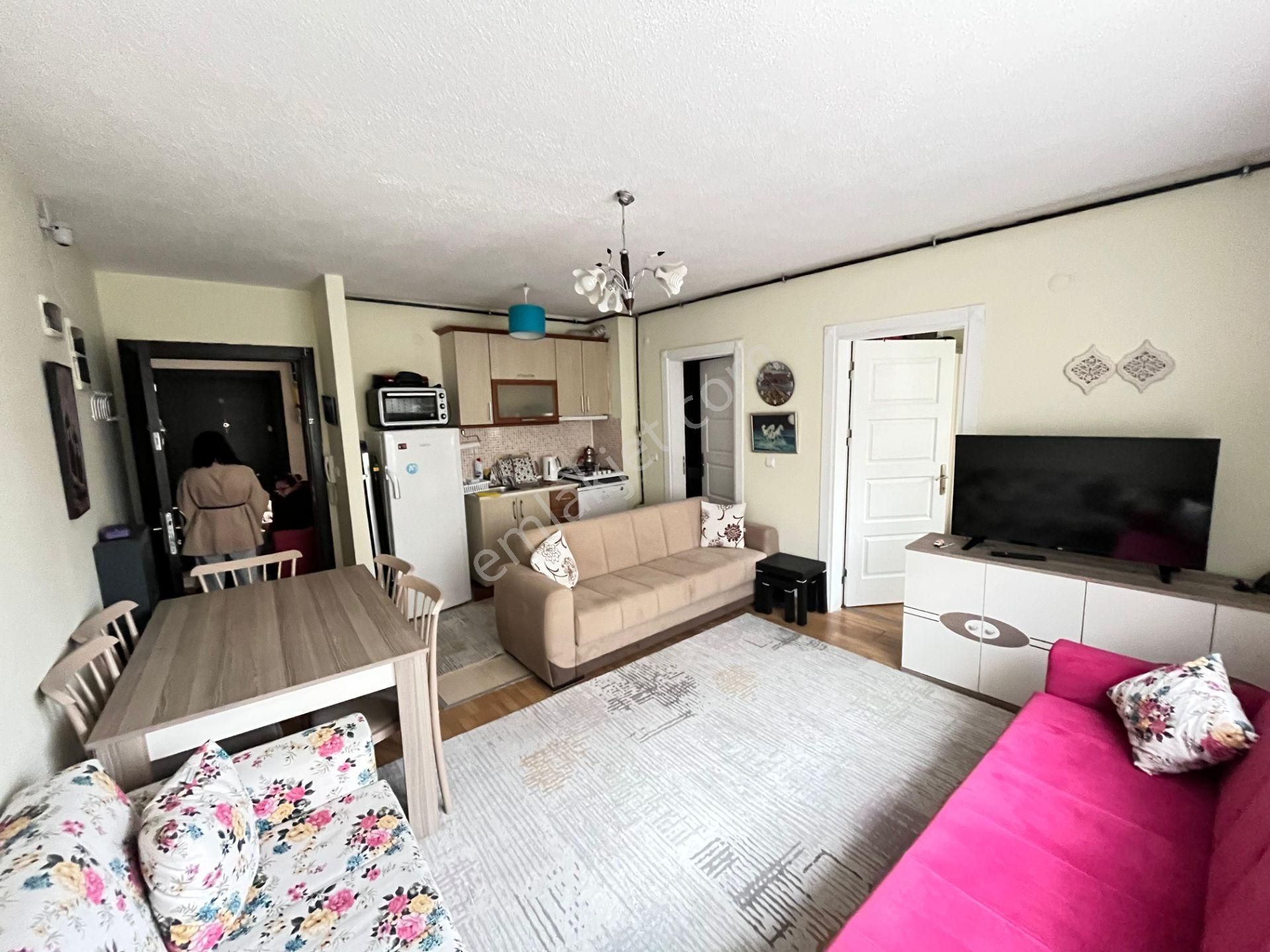 Zirvekent'te Yatırımcılara Fırsat!hem Eşyalı Olarak Hem Boş Satılık 1+1 Daire