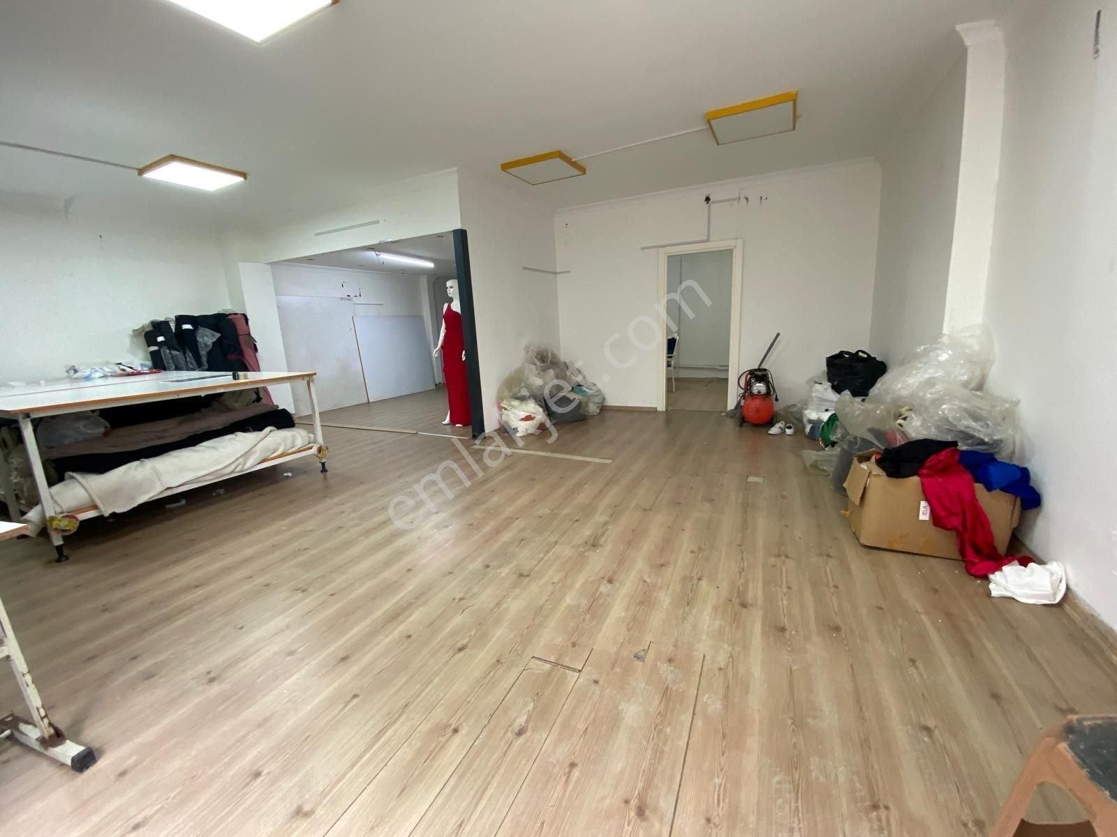 Bağcılar Yavuz Selim'de Satılık 110m² Dükkan - Görsel 16