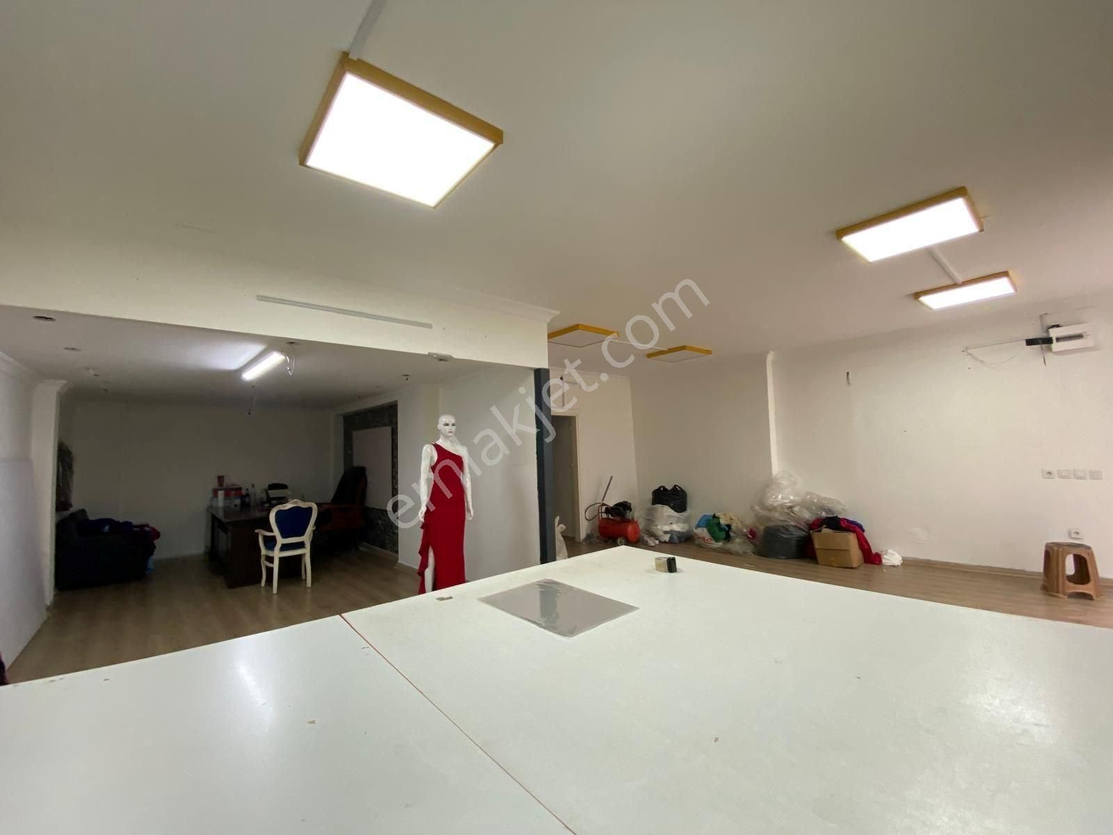 Bağcılar Yavuz Selim'de Satılık 110m² Dükkan - Görsel 19