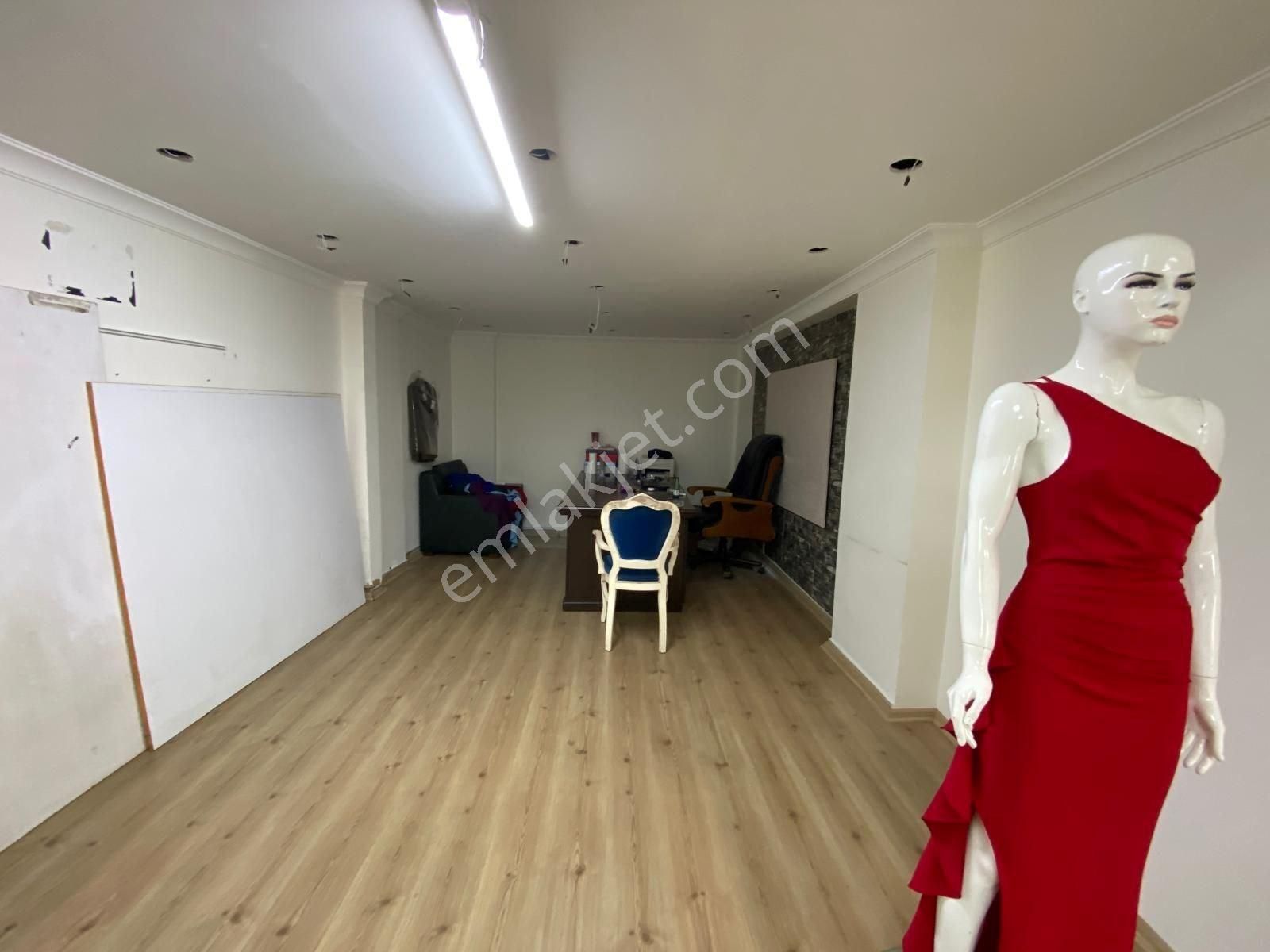 Bağcılar Yavuz Selim'de Satılık 110m² Dükkan - Görsel 24