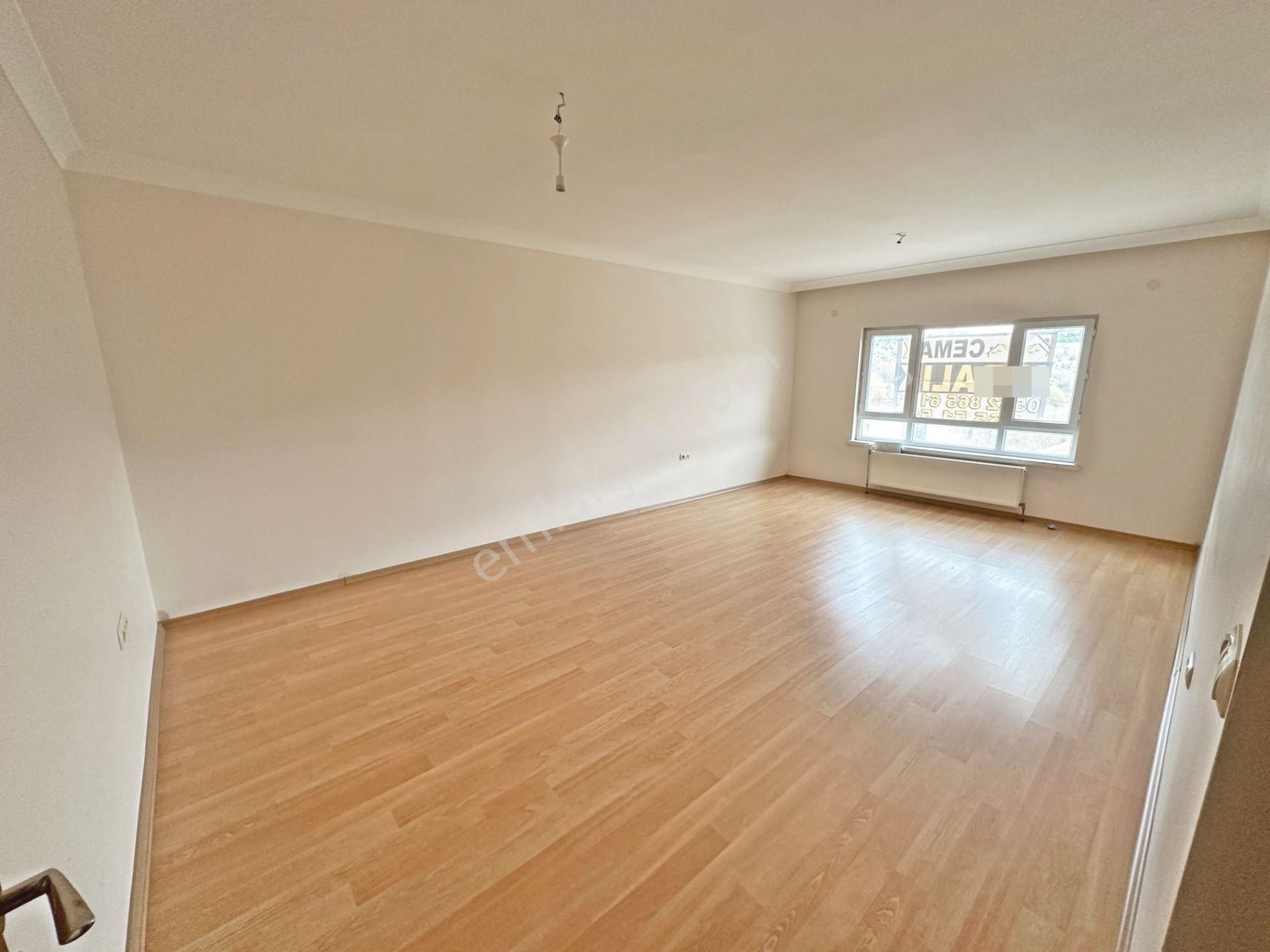 Göknar Sitesinde Manzaralı Ebeveyn Banyolu Asansörlü 3+1 Satılık Daire - Görsel 11