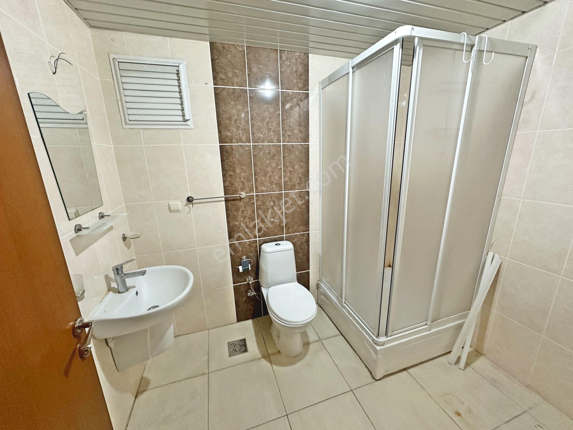 Göknar Sitesinde Manzaralı Ebeveyn Banyolu Asansörlü 3+1 Satılık Daire - Görsel 19