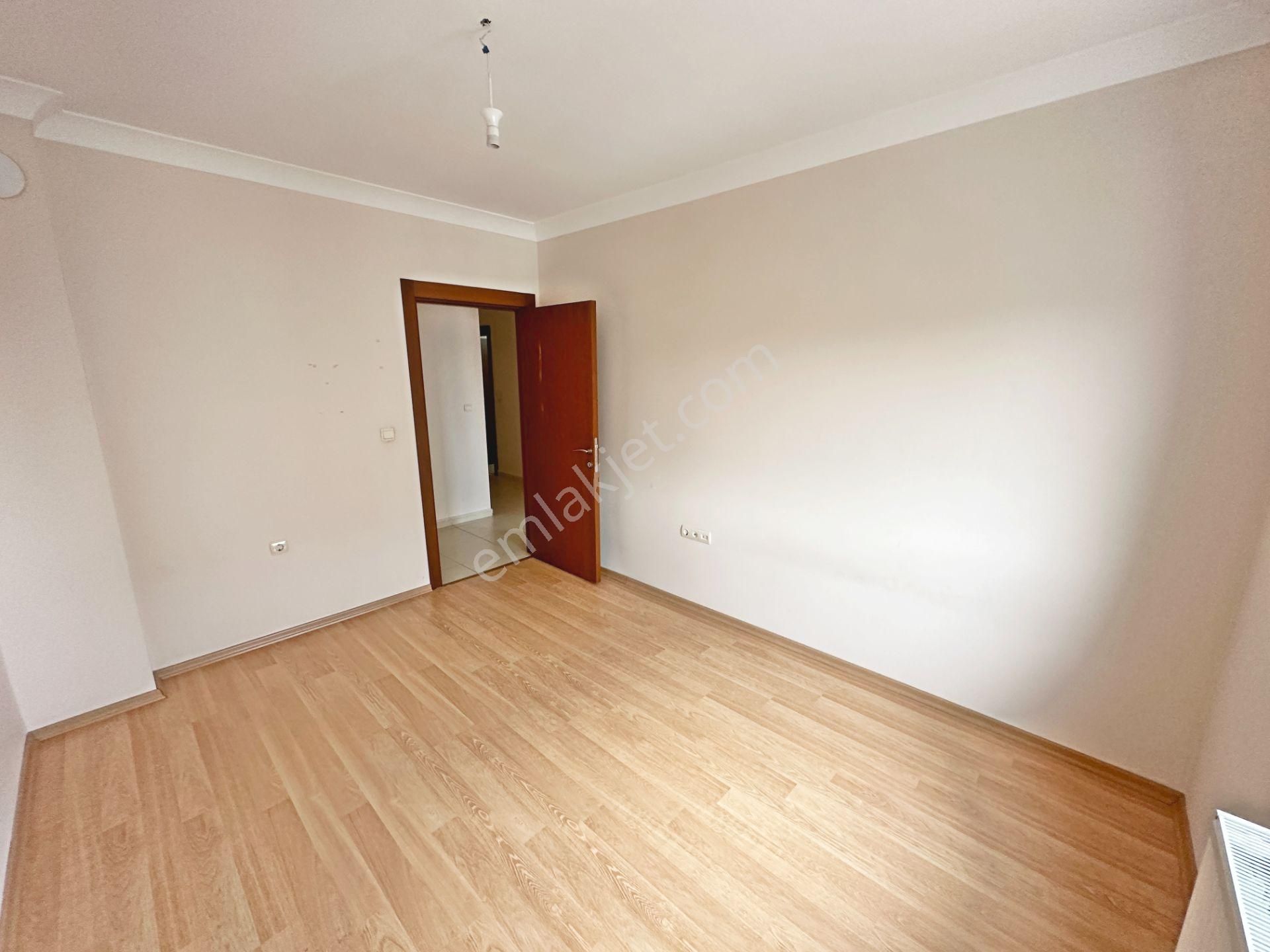 Göknar Sitesinde Manzaralı Ebeveyn Banyolu Asansörlü 3+1 Satılık Daire - Görsel 27