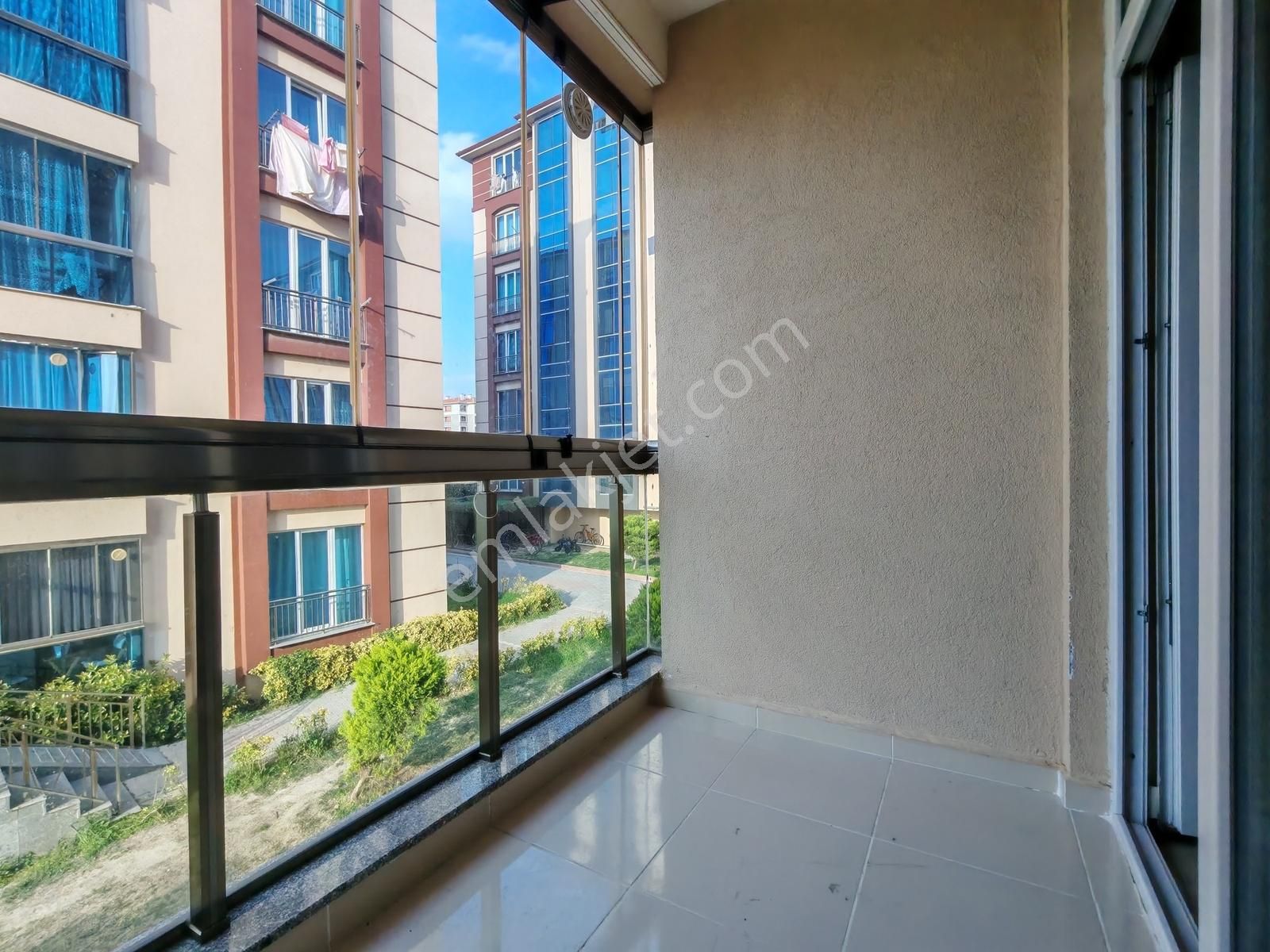 Silivri M.sinan Belinay Konakları'nda Havuz Cephe Ara Kat 2+1 - Görsel 23