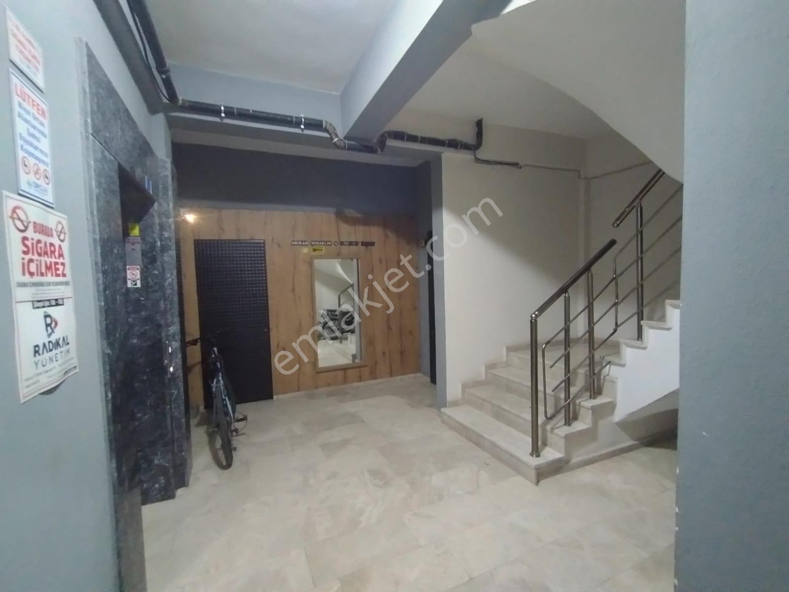 Salihli Berkay Emlaktan Merkezde Eşyalı Kiralık 1+1 Doğalgaz Isıtmalı Daire - Görsel 8