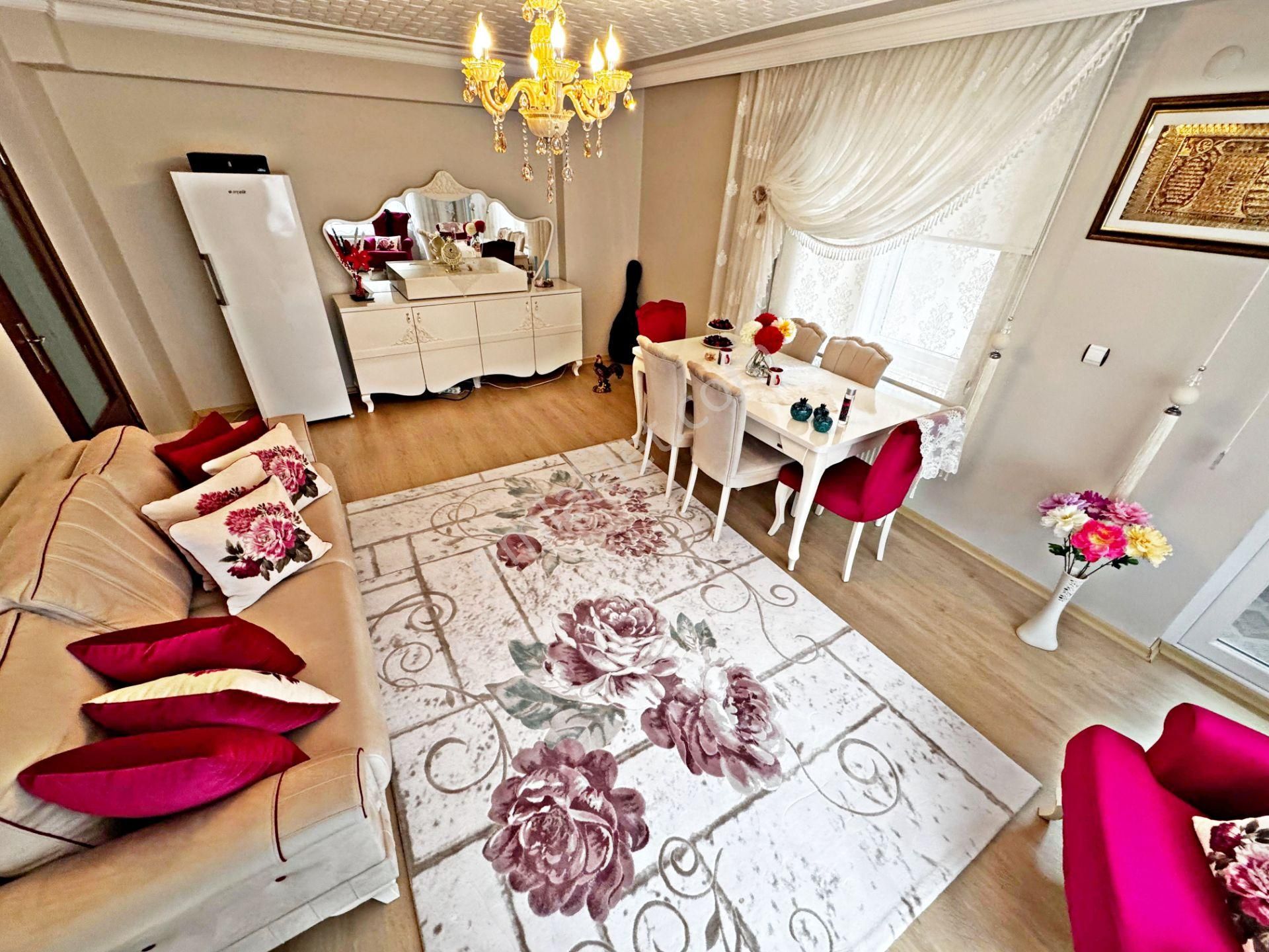 Veranka'dan Yayla Mahallesinde 3 Balkonlu Kat Konumunda Satılık 3+1 Daire - Görsel 4