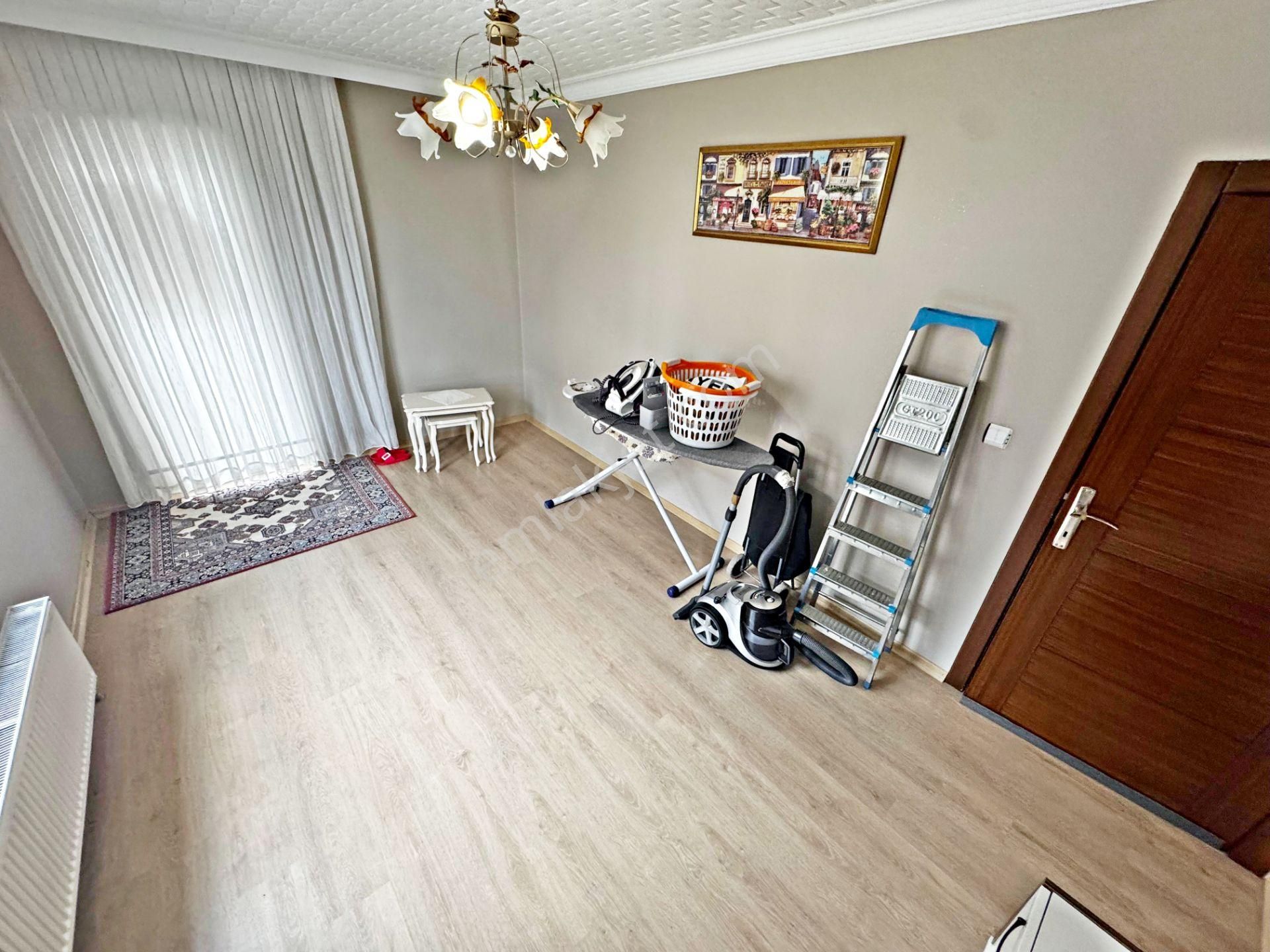 Veranka'dan Yayla Mahallesinde 3 Balkonlu Kat Konumunda Satılık 3+1 Daire - Görsel 25