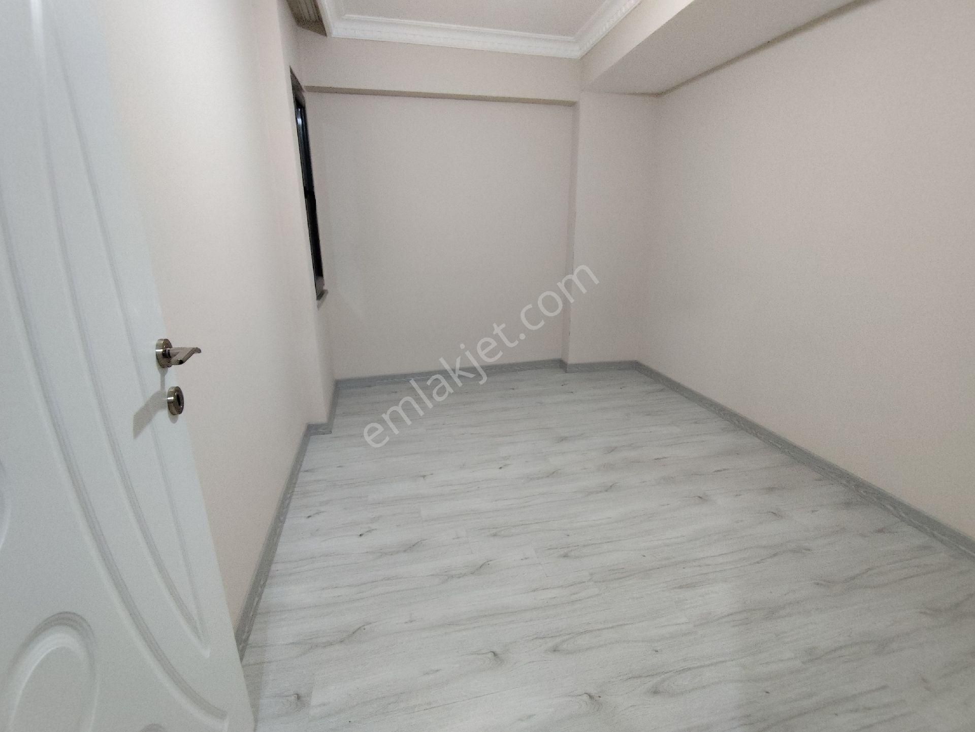 Zeytinburnu Beştelsiz Mah Satılık 2+1 Çift Cephe Satılık Daire - Görsel 4