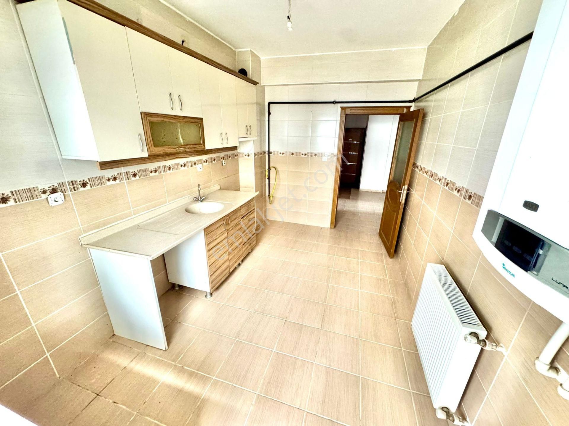 Altındağ - Karapürçek Mahallesi Ön Cephe Yüksek Giriş 2+1 Satılık Daire !!!