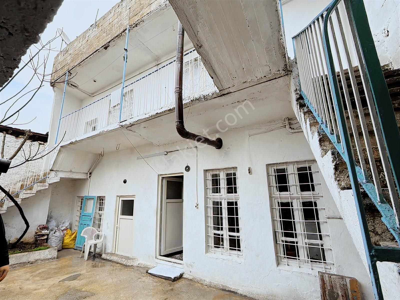 Türktepe'de Satılık Mustakil Ev 2 Katlı Muhteşem Manzaralı