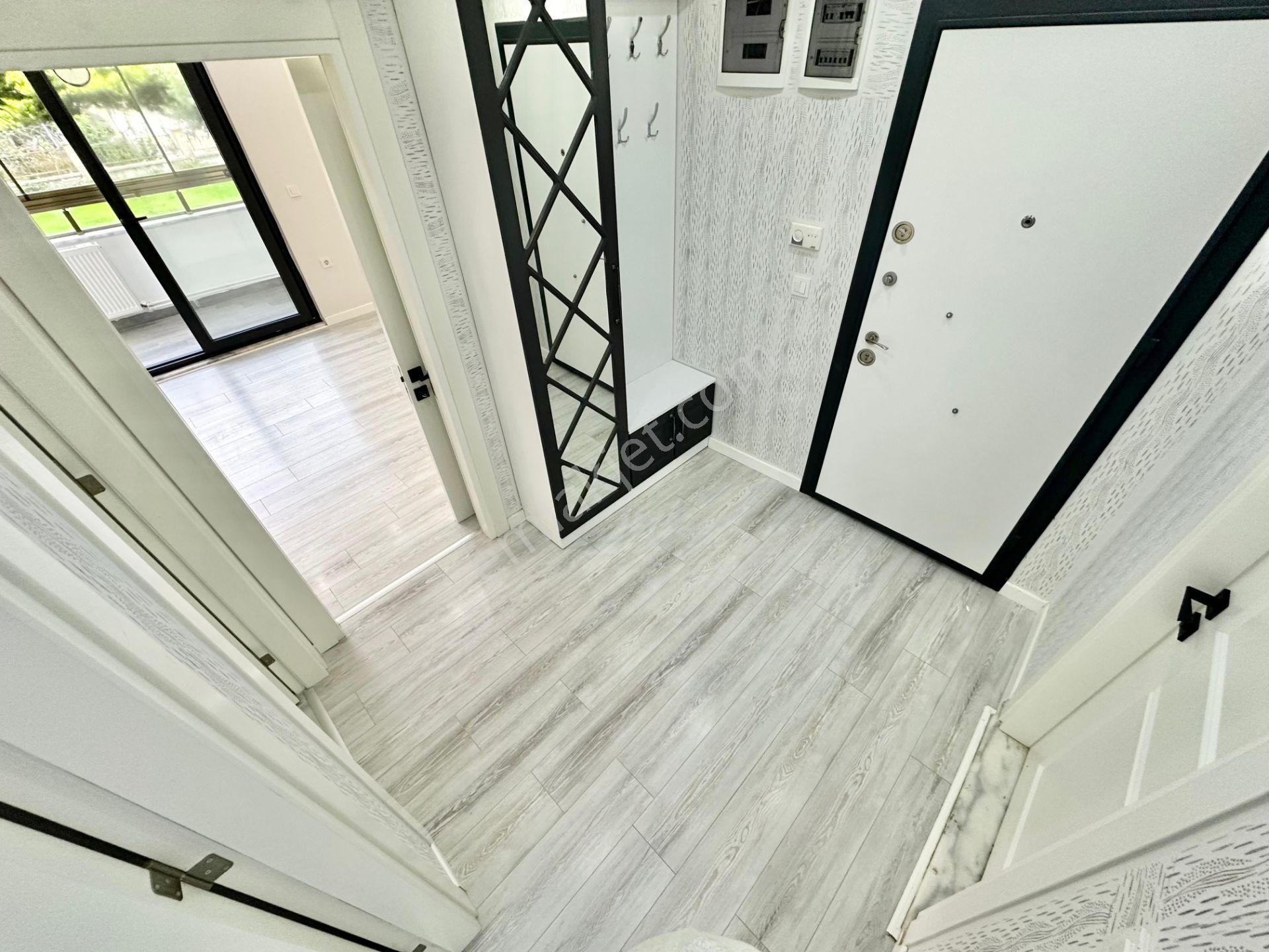 ꧁ay Emlaktan꧂akçay'da Devasaa Balkonlu Ön Cephe Kapalı Otoparklı Müstakil Tadında Satılık 2+1 Daire - Görsel 26