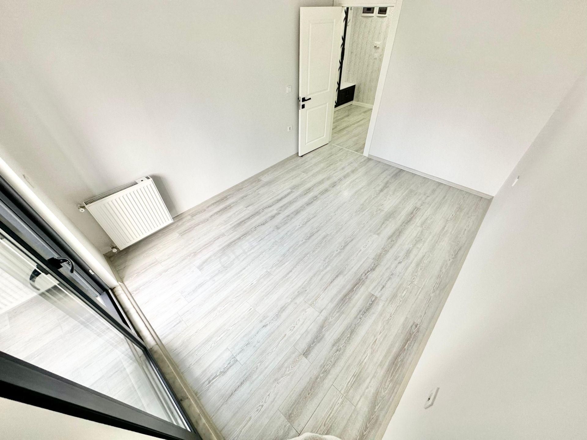 ꧁ay Emlaktan꧂akçay'da Devasaa Balkonlu Ön Cephe Kapalı Otoparklı Müstakil Tadında Satılık 2+1 Daire - Görsel 17