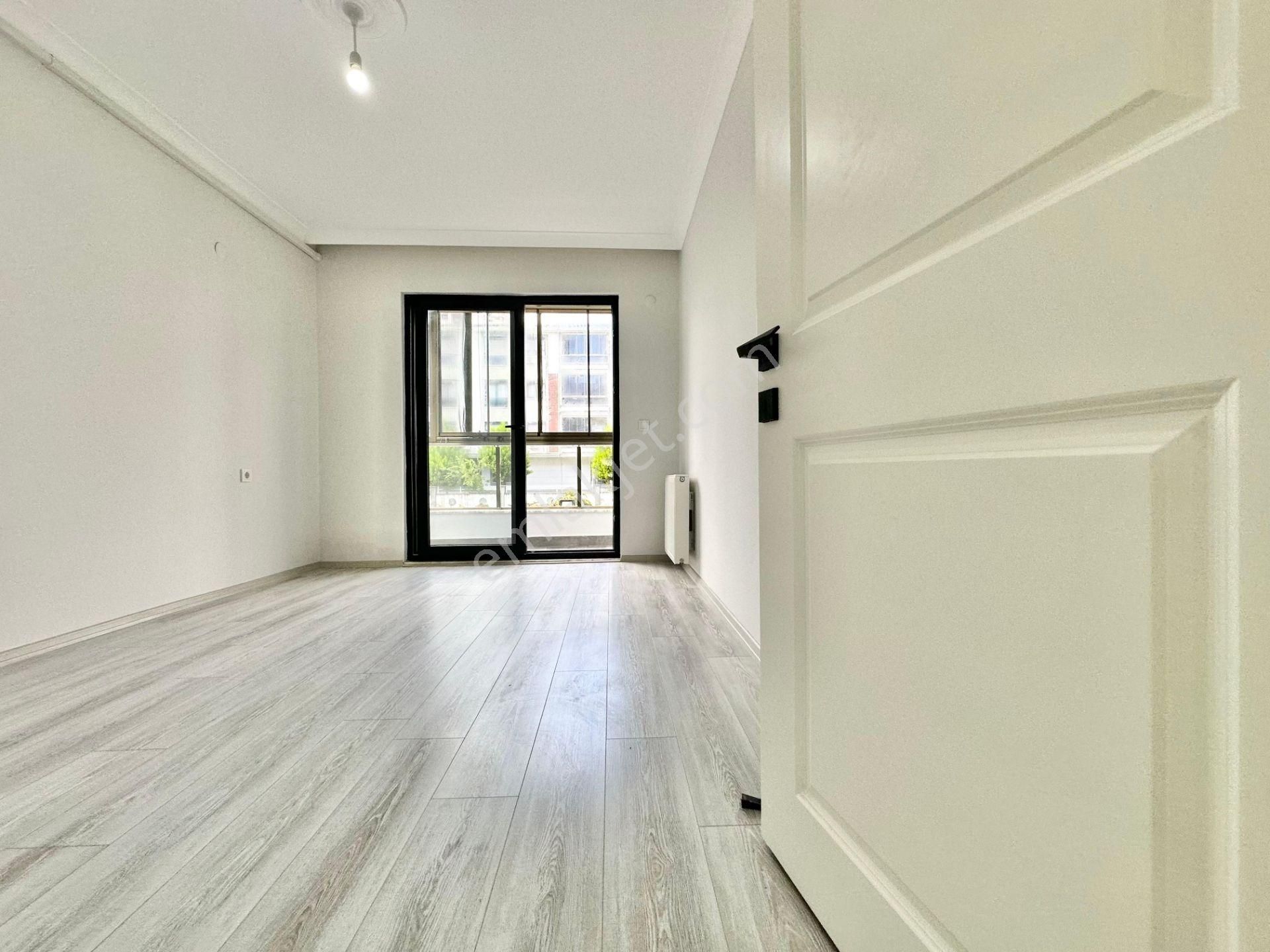 ꧁ay Emlaktan꧂akçay'da Devasaa Balkonlu Ön Cephe Kapalı Otoparklı Müstakil Tadında Satılık 2+1 Daire - Görsel 13