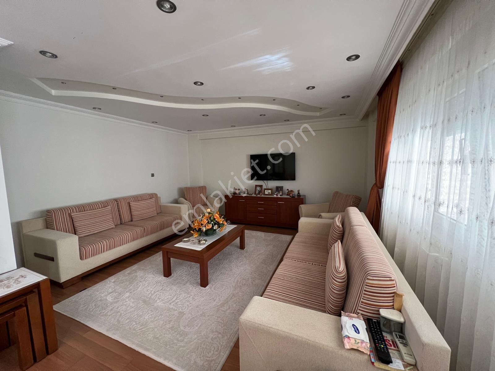 Ender Uysal Gayrimenkulden Mehmetçik Mahallesin De Satılık 2+1 Arakat Balkonlu Daire..