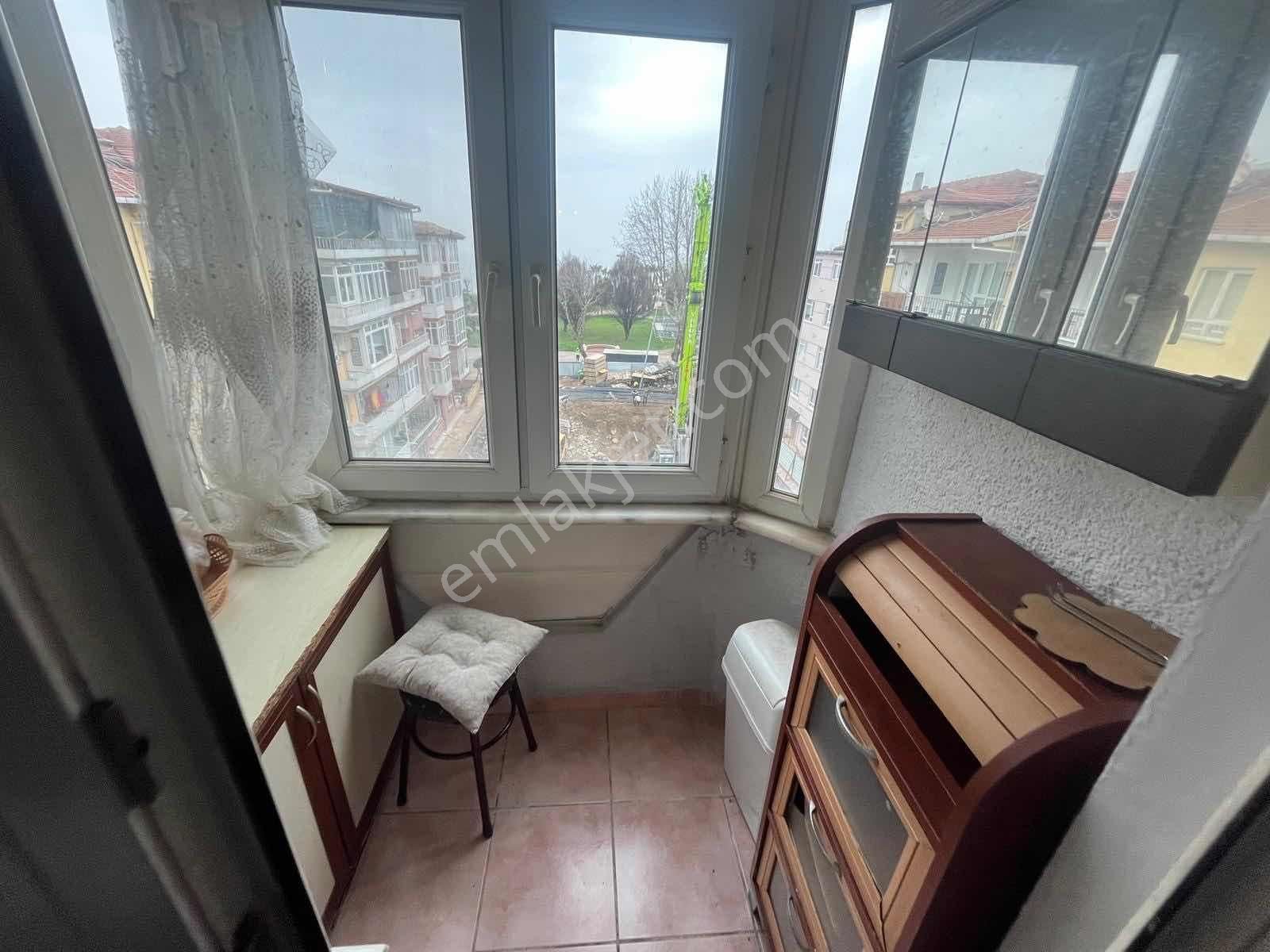 Bahçelievler'de Fatih Caddesi Üzeri Kiralık 3+1 Eşyalı Daire - Görsel 15