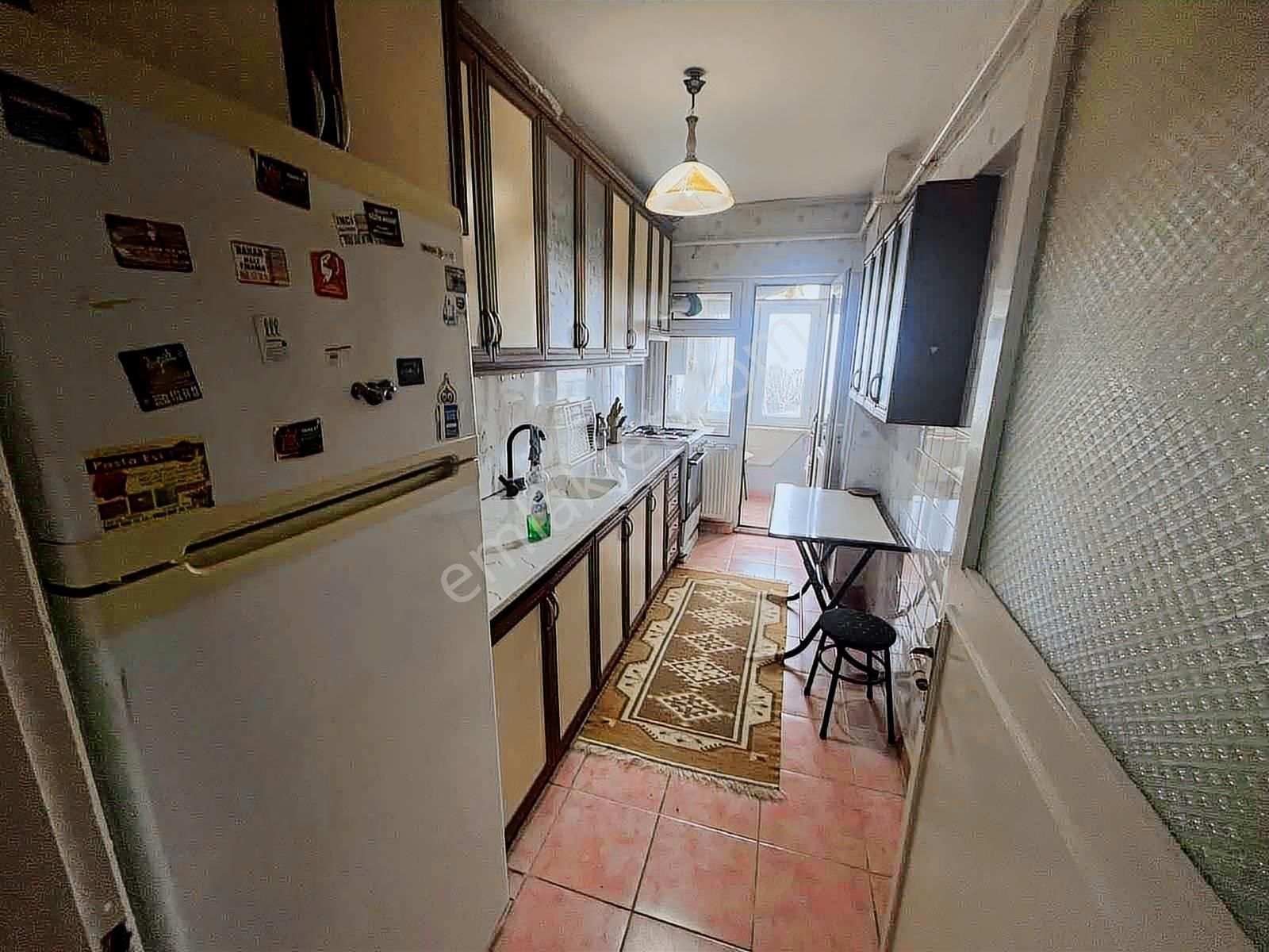 Bahçelievler'de Fatih Caddesi Üzeri Kiralık 3+1 Eşyalı Daire - Görsel 14