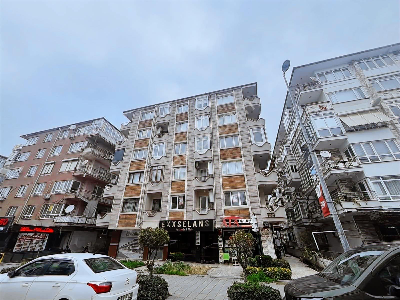 Bahçelievler'de Fatih Caddesi Üzeri Kiralık 3+1 Eşyalı Daire - Görsel 12