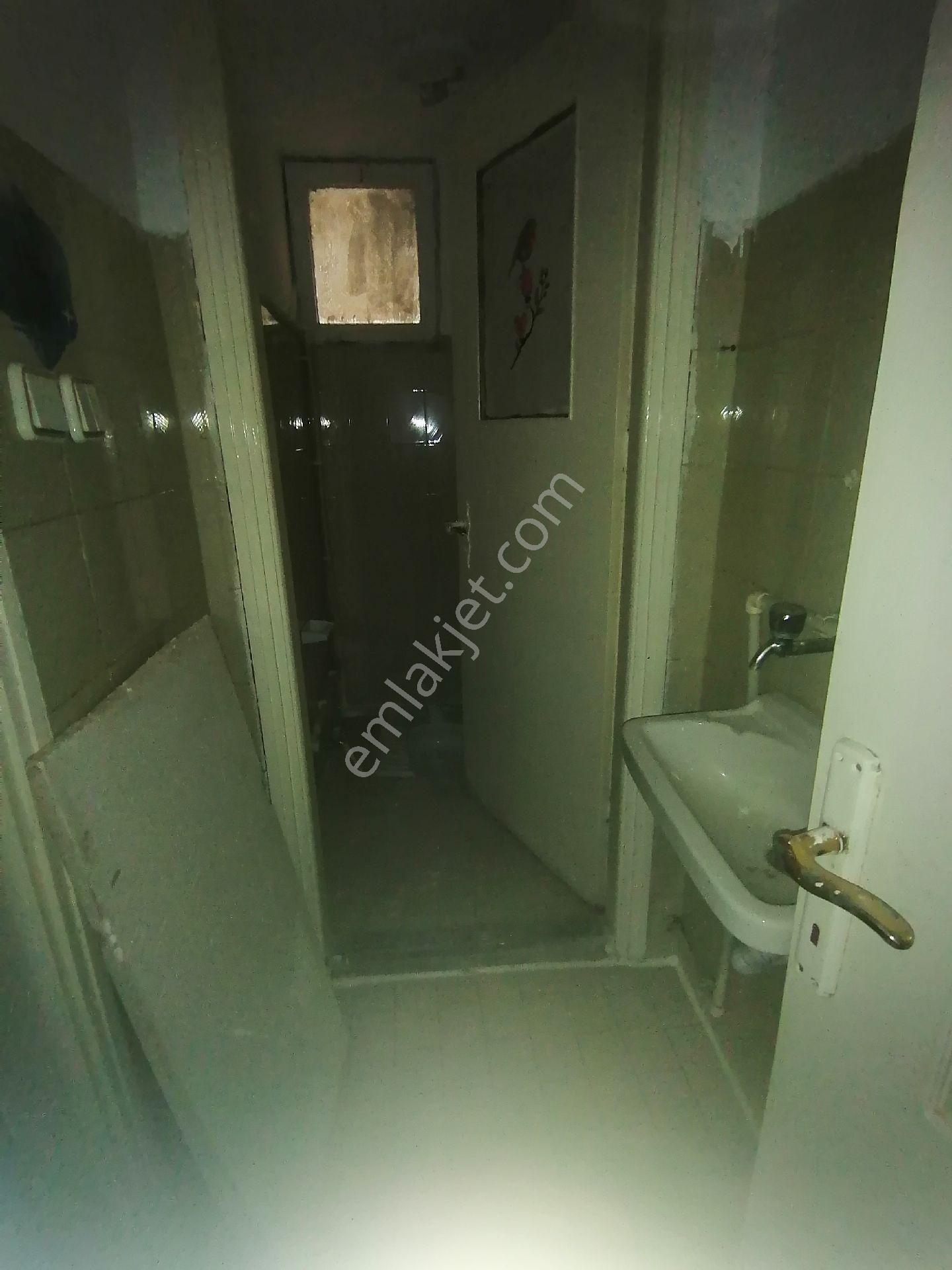 Ümraniye Necip Fazıl Mahallesi Balcı Caddesi Üzerinde 1.kat Balkon Boyalı Par - Görsel 5