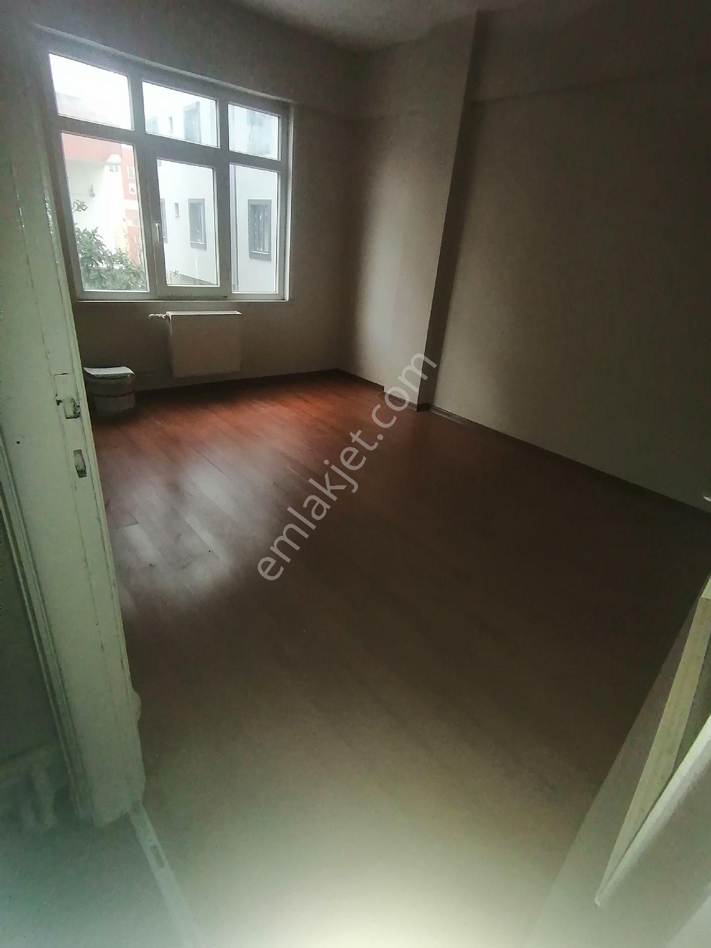 Ümraniye Necip Fazıl Mahallesi Balcı Caddesi Üzerinde 1.kat Balkon Boyalı Par - Görsel 3