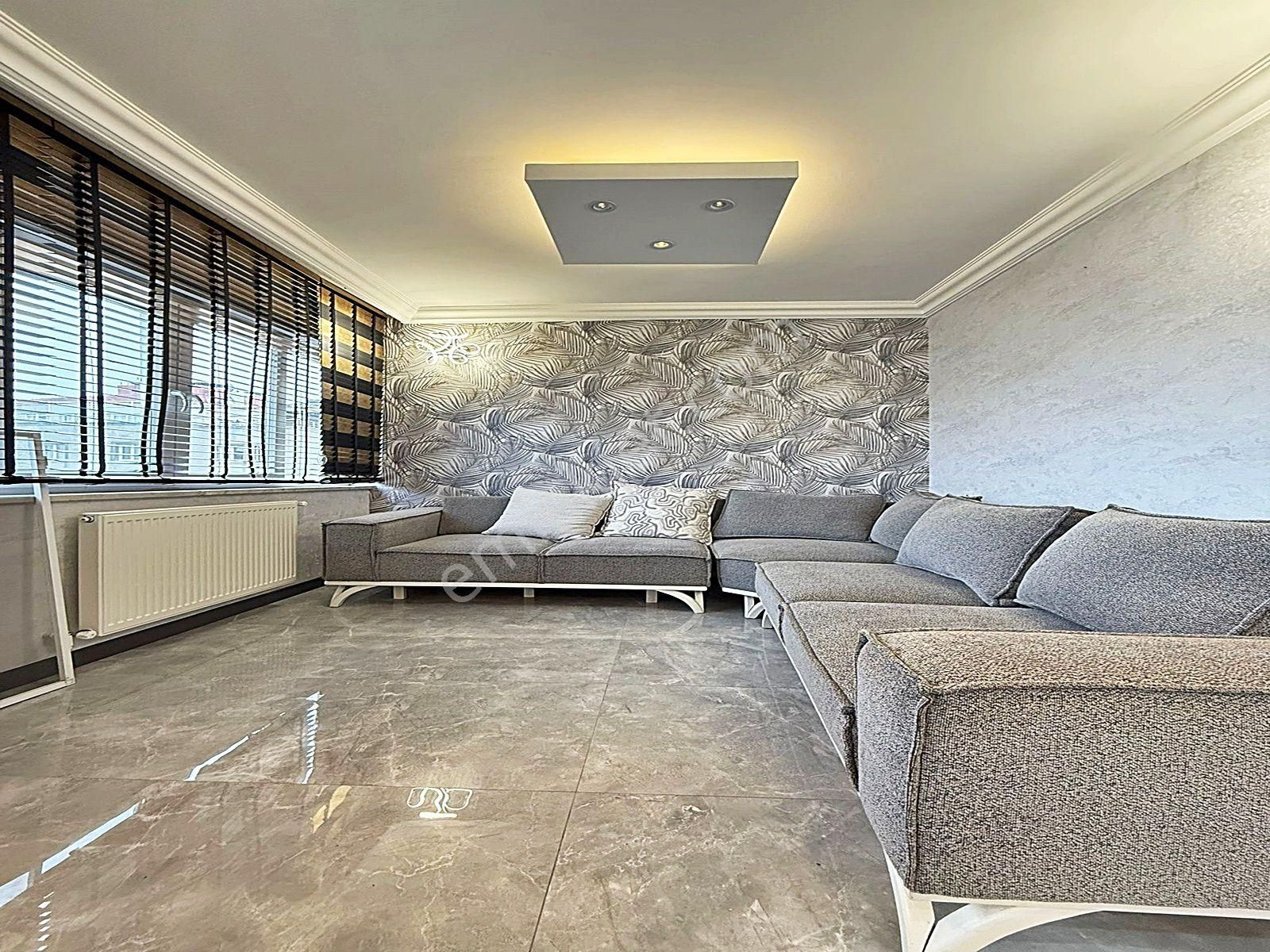 Beylikdüzünde Site İçinde Ultra Lüks Yapımlı 3+1 Satılık Daire !!! - Görsel 2